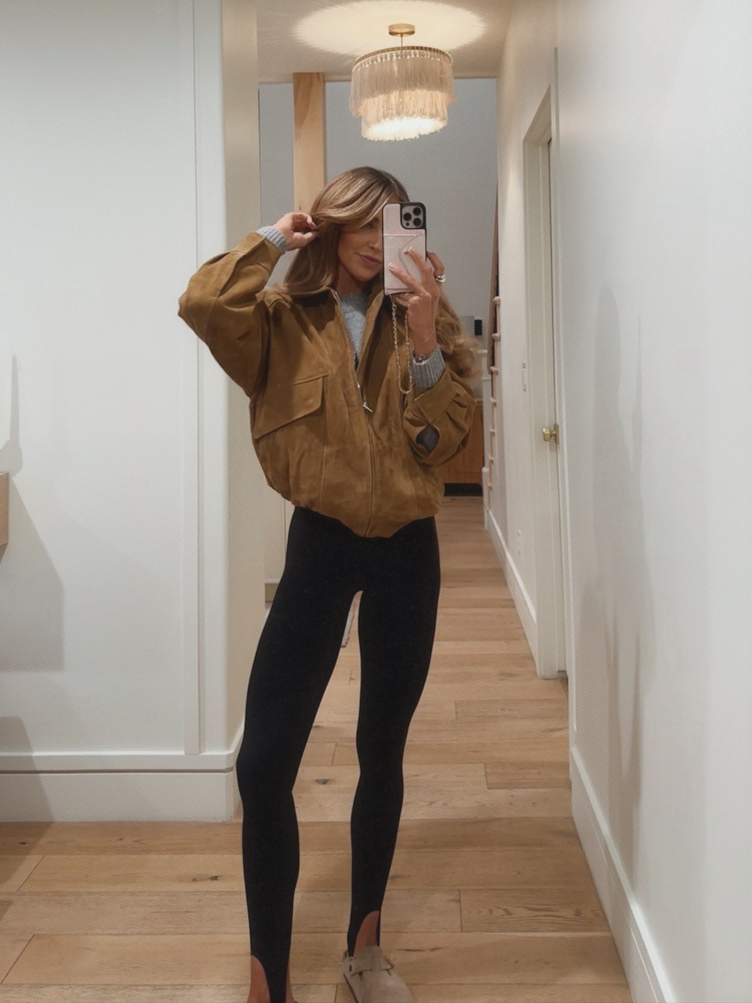 Sport mom mode 

Jacket xs
Sweater xs
Leggings xs