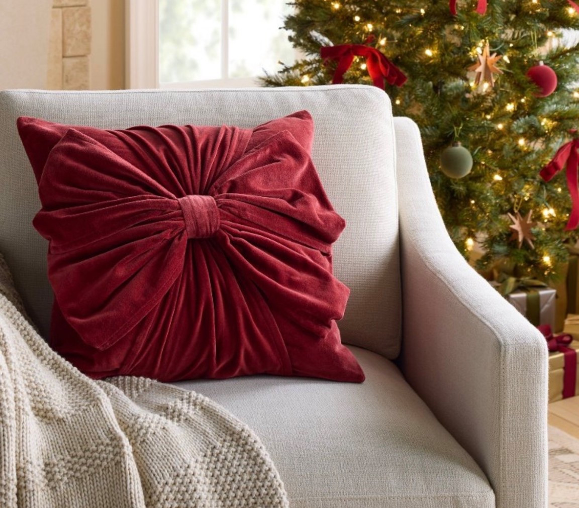 Target holiday decor! In love with this Christmas velvet bow pillow ❤️

#LTKHoliday #LTKSeasonal #LTKHome
