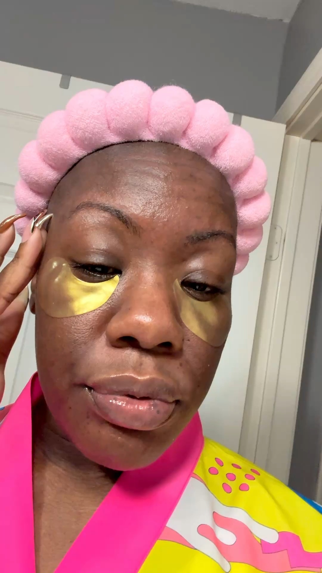 Morning self care looks like under eye patches.

Under eye patches, under eye mask, under eye treatment, under eye, eye puffiness, eye wrinkles, eye bags, dark circless

#LTKdayinmylife #LTKBeauty #LTKmorningroutine