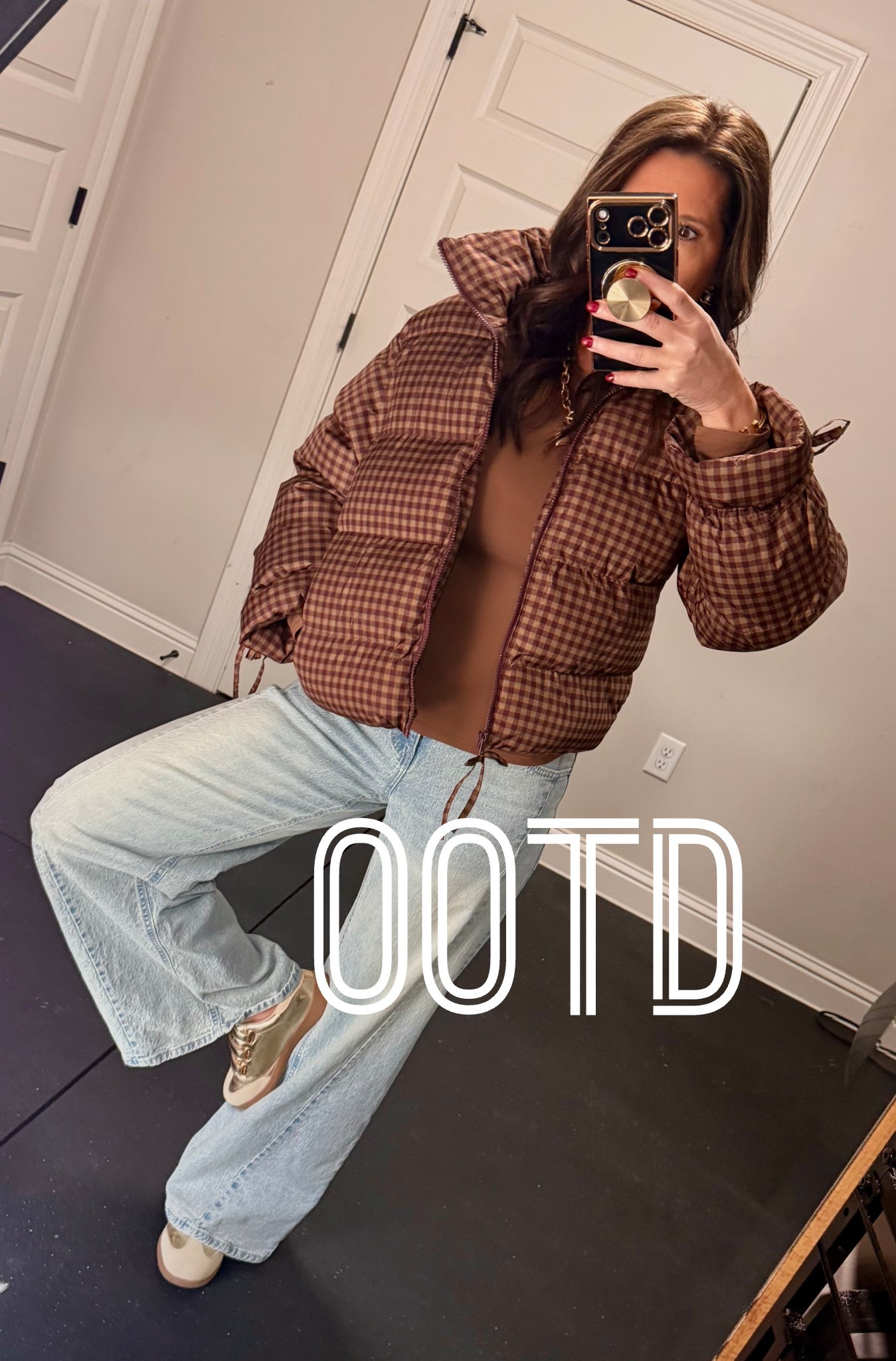 Size small top and size 2 in jeans 🥰