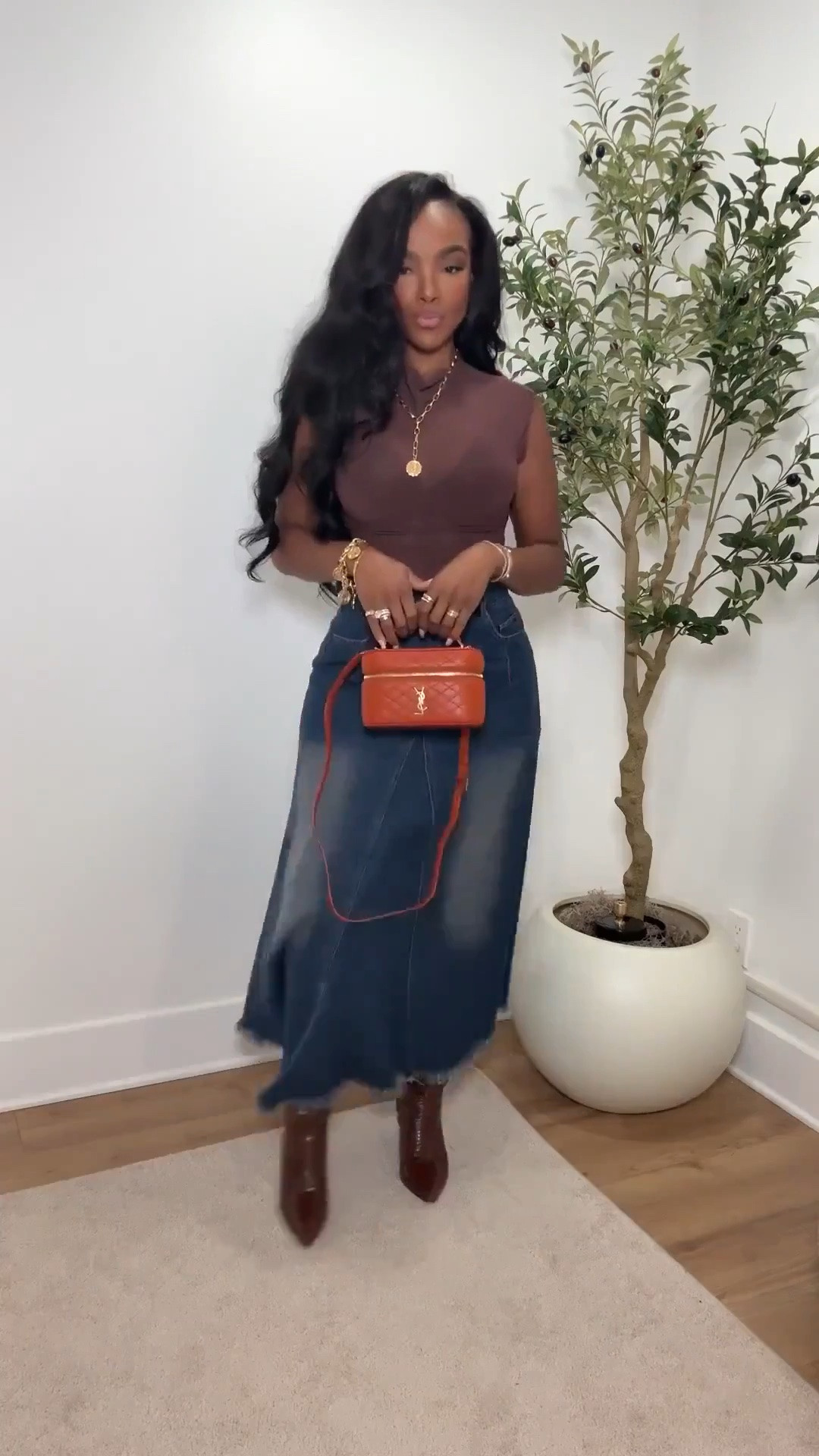 DENIM, BUT MAKE IT FALL 🤎

This denim maxi skirt paired with rich brown tones is such an easy fall outfit. The fitted top, pointed-toe boots and warm-toned bag make the denim feel instantly elevated.

Wearing: Size Small | 5’4” | 140 lbs | 34D-27-40

denim maxi skirt, fall denim outfit, brown fall outfit, denim skirt outfit, fall outfit ideas, casual chic outfit, maxi skirt outfit, brown boots outfit, elevated casual style, women’s fall fashion, petite fall outfit, date night outfit

📲 Download the FREE LTK app & follow me (@kirasfashionfinds).