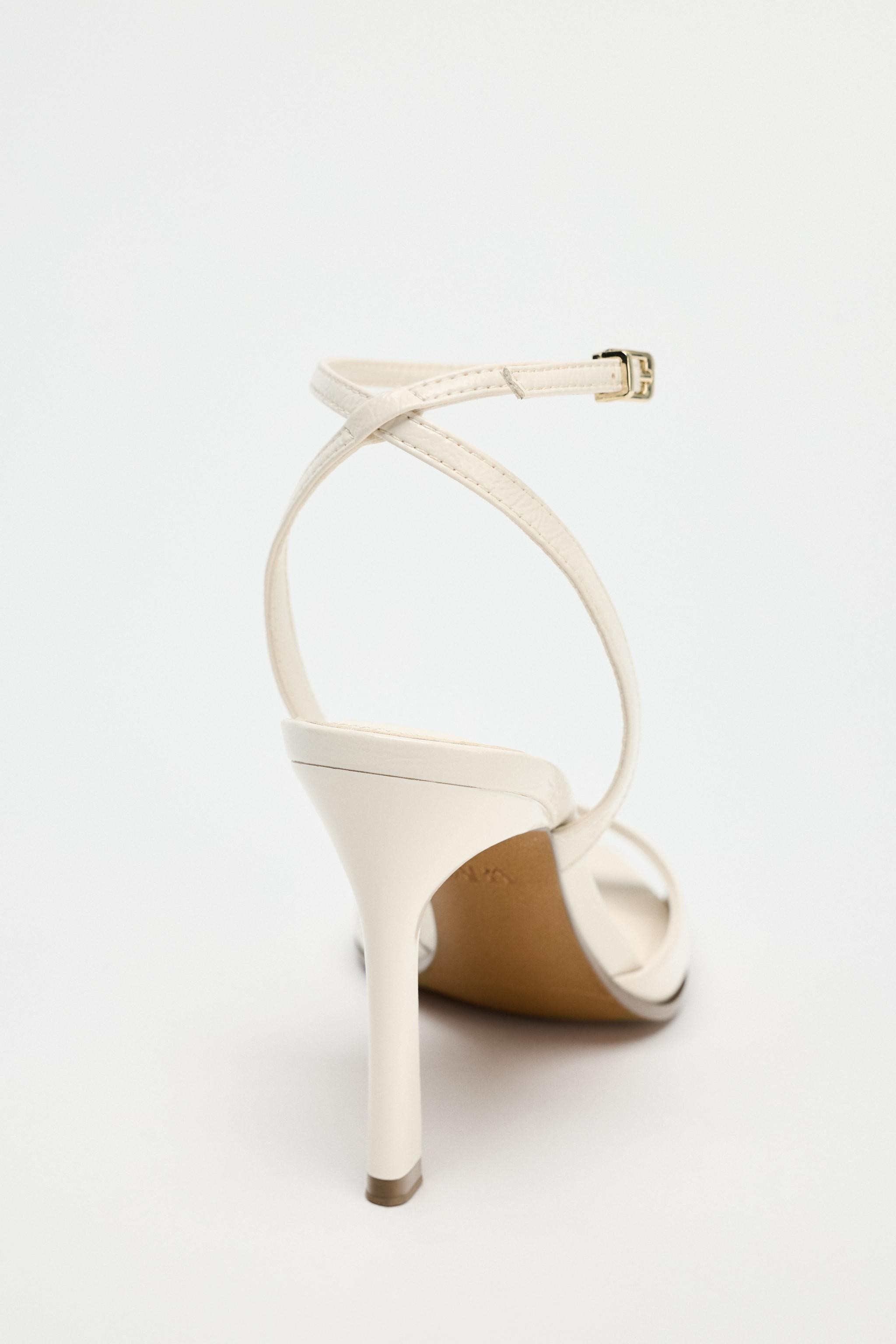 PATENT EFFECT HEELED SANDALS | Zara US