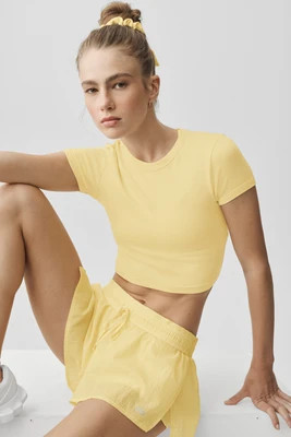 ALO | Cropped Timeless T-Shirt in Warm Butter, Size: Large | Alo Yoga