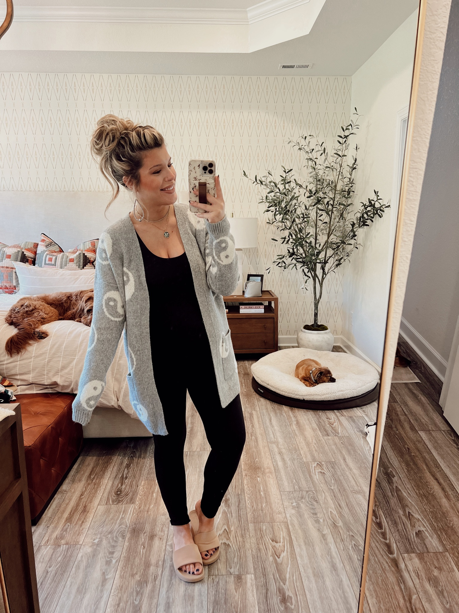 Comfy for this Sunday and absolutely dying over this cozy cardigan from Walmart! I got a recent order in linked below and absolutely love everything! @walmart #walmartpartner #walmartfashion 

#LTKHoliday #LTKSeasonal #LTKfindsunder50
