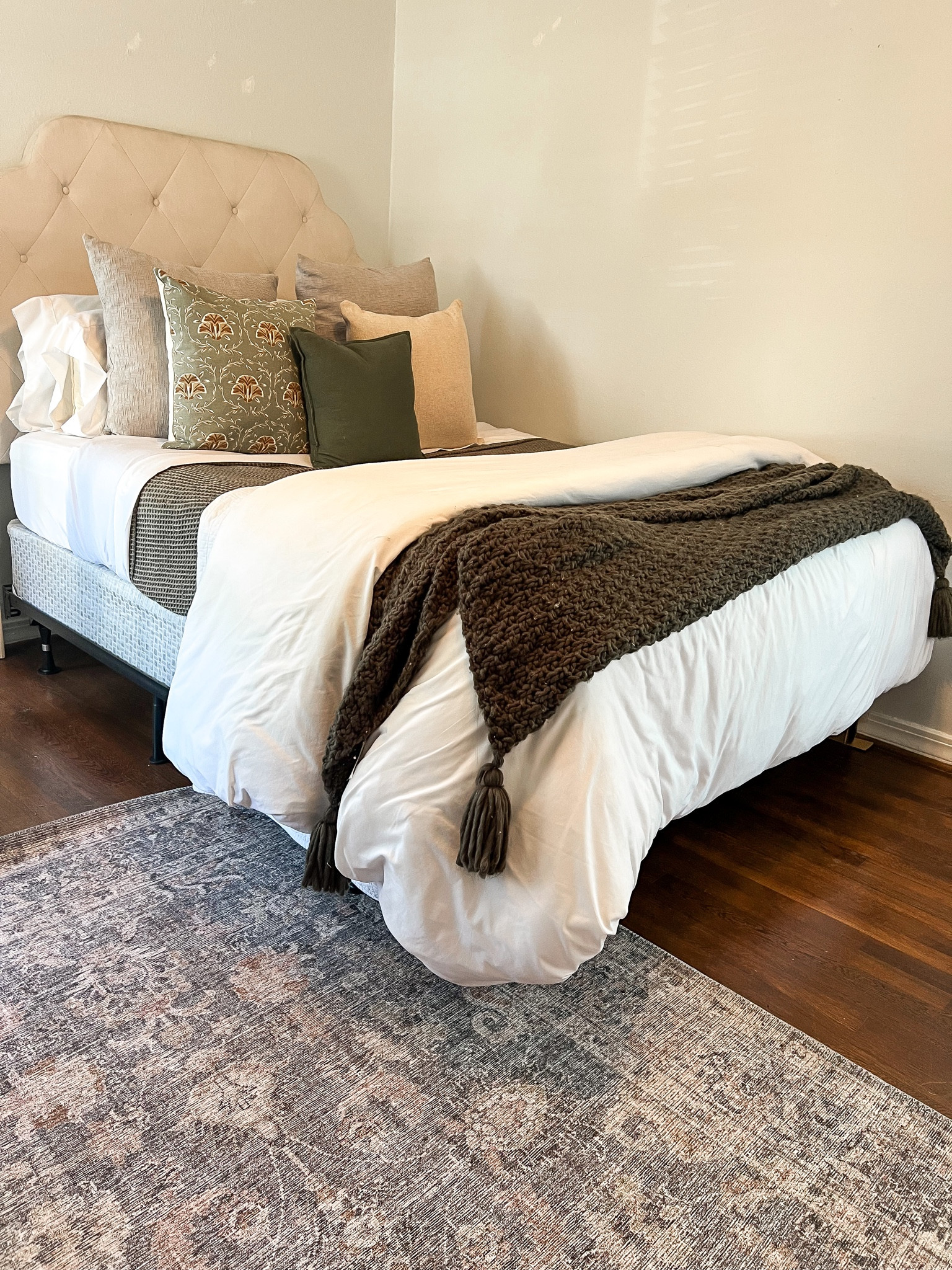 I’m not 100% on what is still in stock!! But everything is linked here minus the gray euro pillows which are on my list to replace I don’t recommend them! 