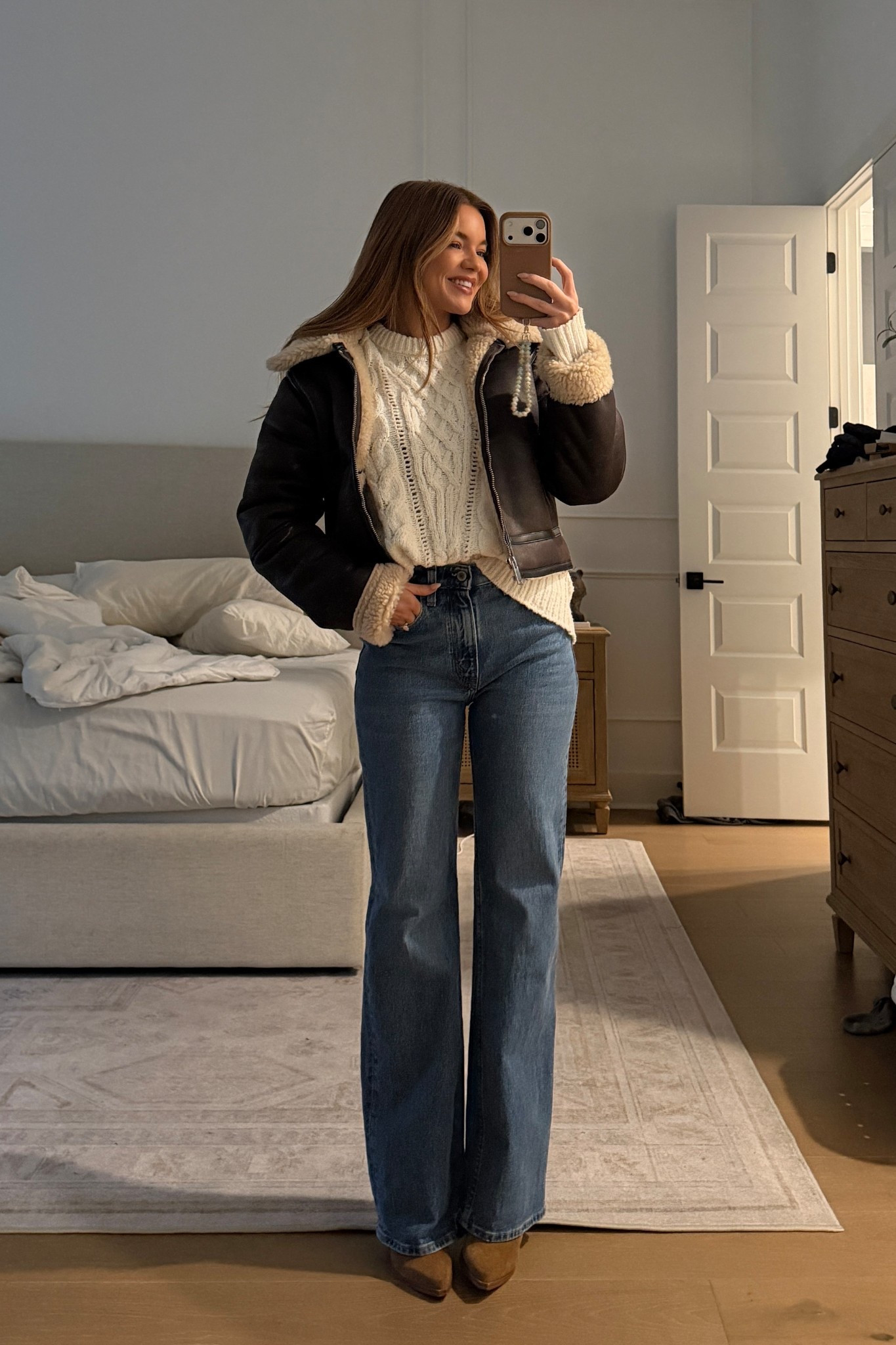 code: AFCHAMP // jeans: 24 regular // sweater: medium // jacket: xs 