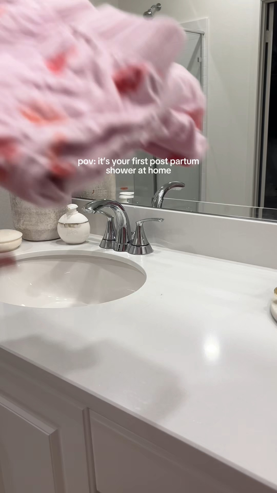 there’s truly never been a better feeling than resetting your body at home after labor 😮‍💨🤍🛁 @fridamom @skims 



#fyp #postpartum #postpartumbodylove #postpartumcare #fridamom 