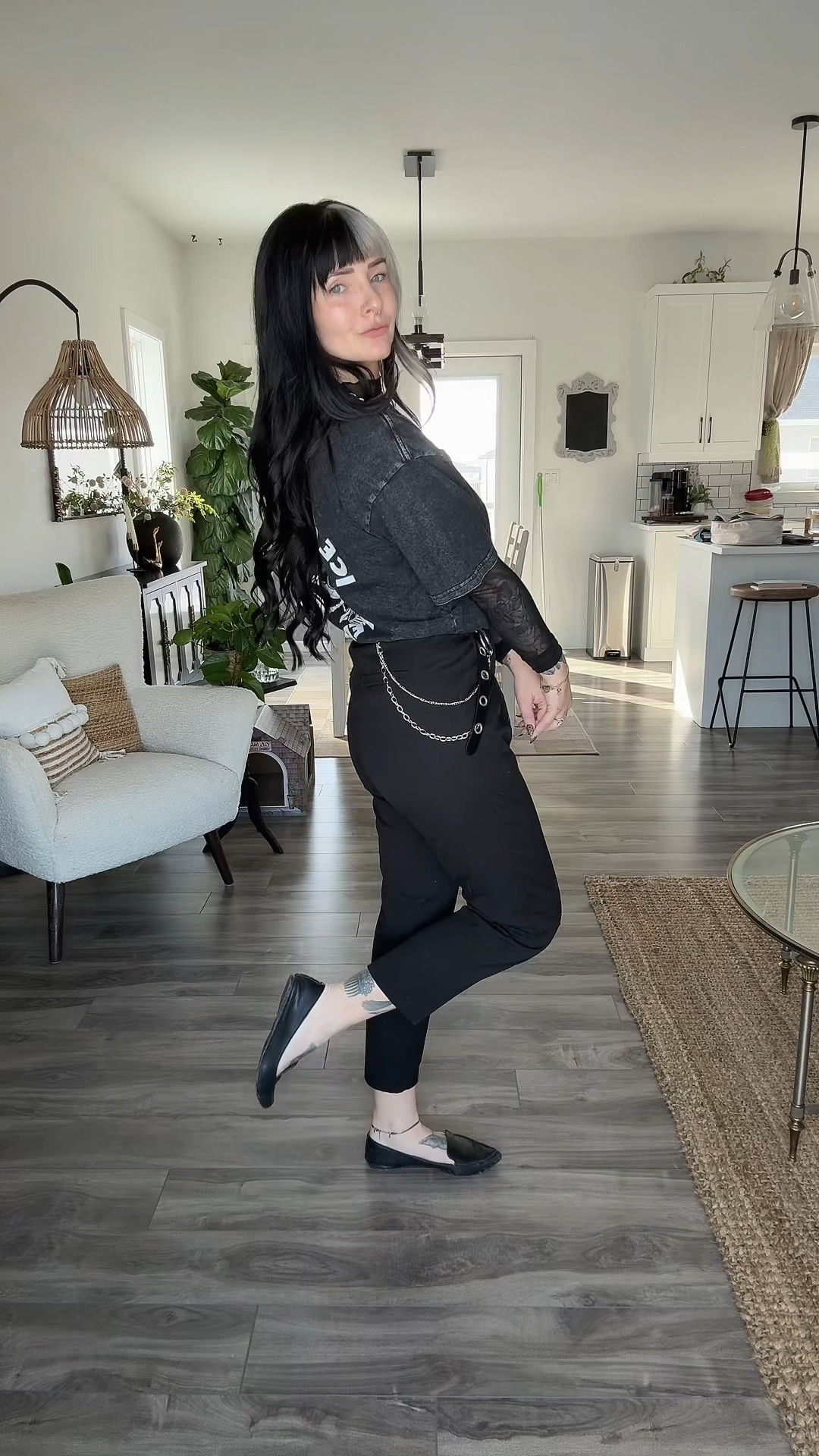 My take on a corporate alternative fit

Sheer long sleeve: Temu
Tshirt: ice nine kills band tee (turned around)
Pants: Shein
Belt: Amazon
Shoes: Steve Madden 

#LTKootd #LTKgrwm