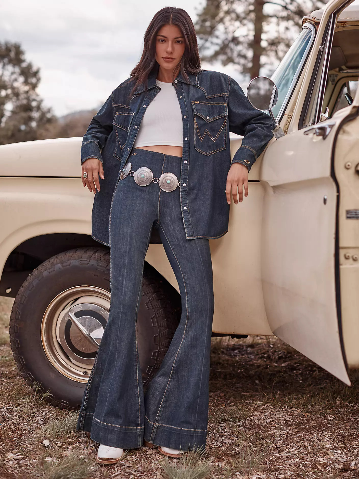 Lainey Wilson x Wrangler Boyfriend Denim Shirt | Wrangler