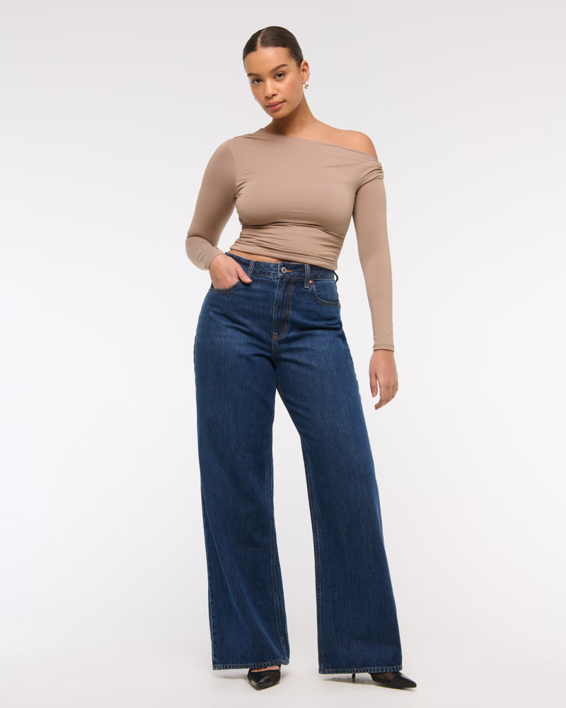 Women's Curve Love High Rise Wide Leg Jean | Women's Bottoms | Abercrombie.com | Abercrombie & Fitch (UK)