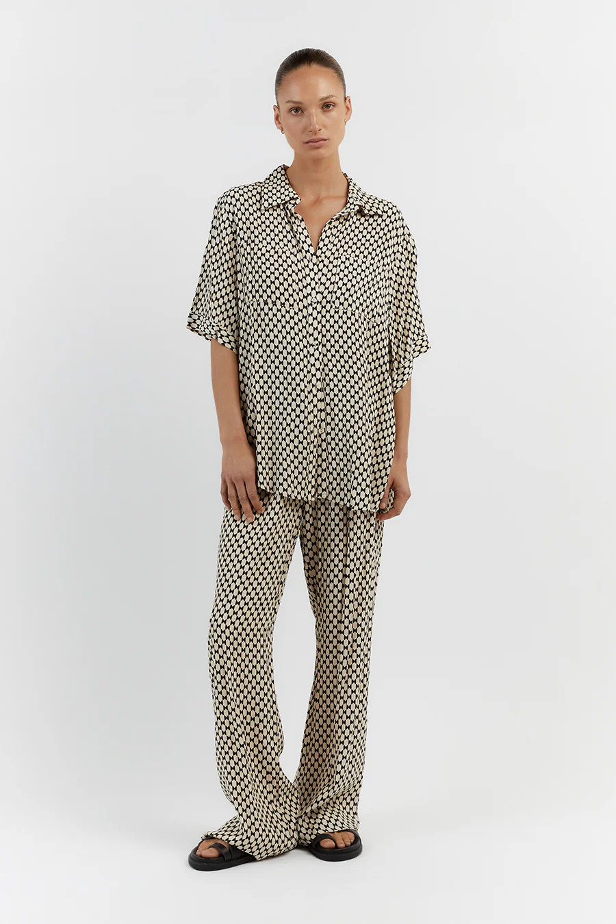 MAE BLACK/CREAM GEO DRAWSTRING PANT | DISSH