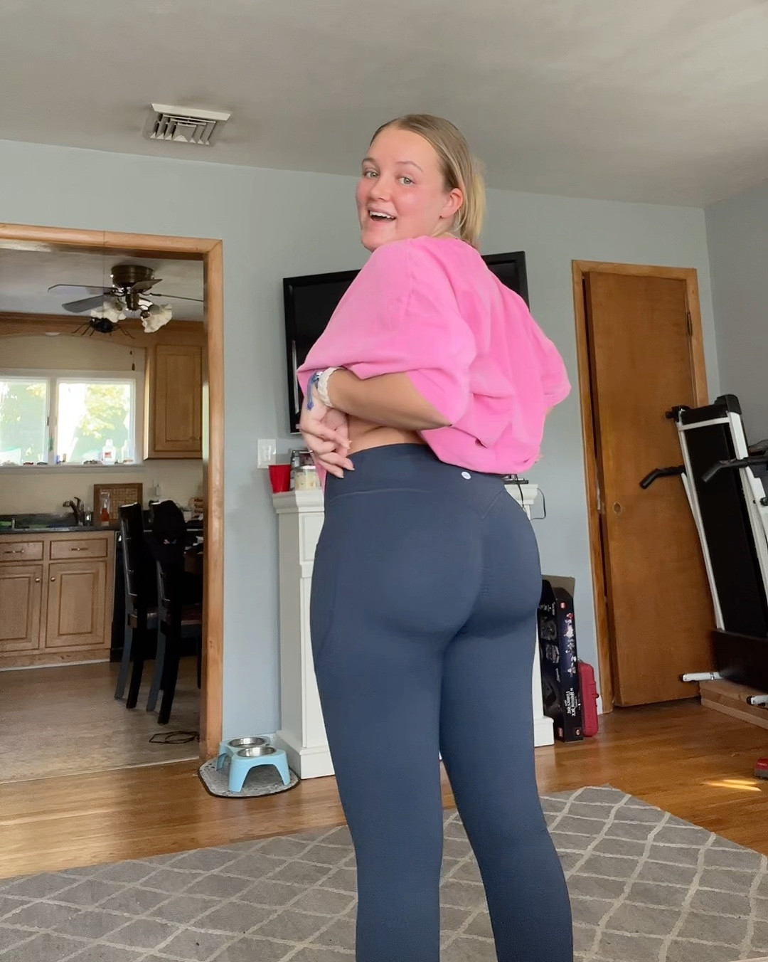 INSANE Booty Lifting Leggings! Halara has the best leggings for tummy control. Now they have a pair that has tummy control AND gives you a plump booty! (I’m 5’1 wearing a size Medium) *I do suggest sizing up if you have a bigger/wider butt*

#LTKActive #LTKSaleAlert #LTKFitness