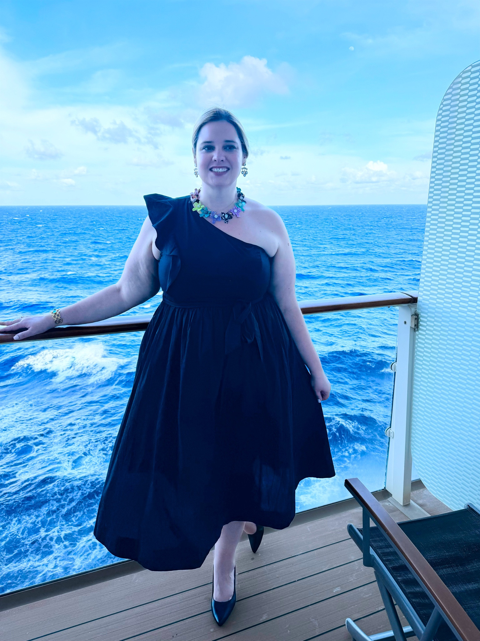 A one should dress is such a fun date night / vacation / wedding guest dress lewk. This one comes in green as well. 

#LTKStyleTip #LTKFindsUnder100 #LTKPlusSize