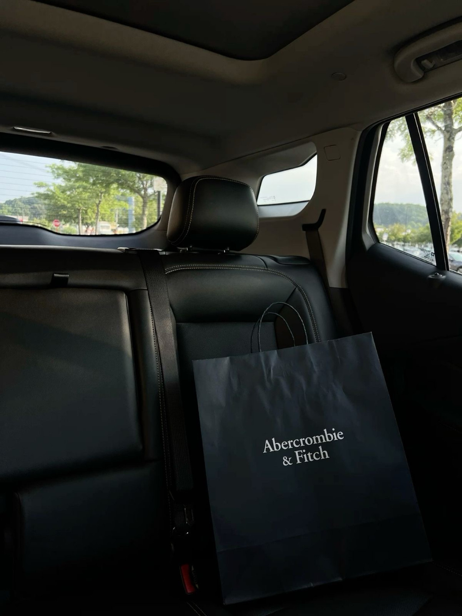 Abercrombie sale alert - 15% off wedding guest dresses under $125 

#LTKSpringSale #LTKSeasonal #LTKsalealert