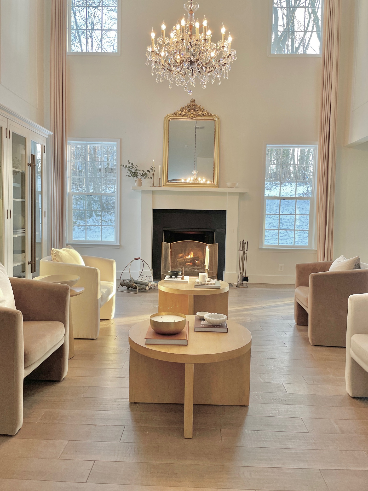 Two story family room decor! ❤️

#LTKhome #LTKfindsunder100 #LTKfindsunder50