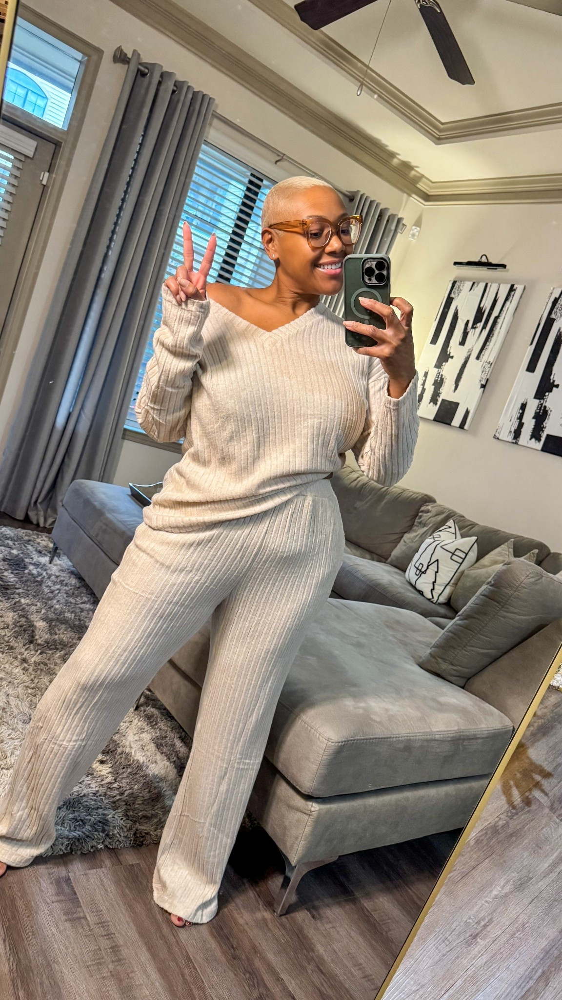 Soft, simple + chill day 🤍

cozy outfit, loungewear set, neutral style, comfy chic, ribbed knit set, casual outfit, chill vibes, stay-at-home outfit, mom style, midsize style, everyday looks


#LTKMidsize #LTKmomlife #LTKselfcare