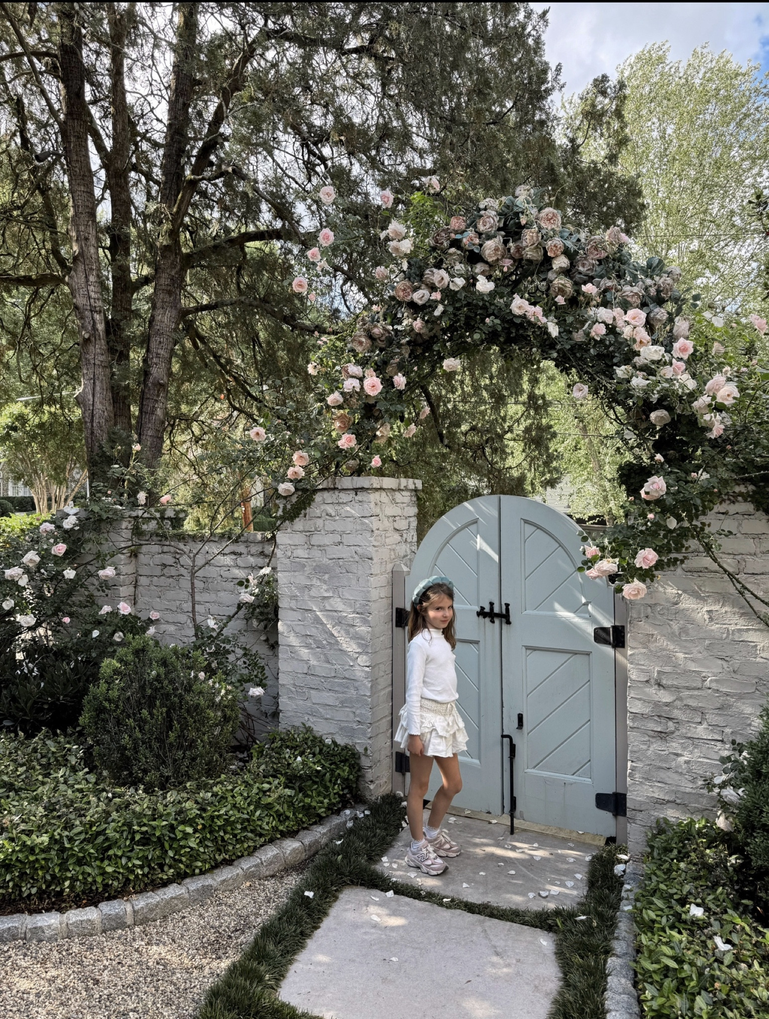 Elle’s favorite New Balance sneakers. Love the pink! 