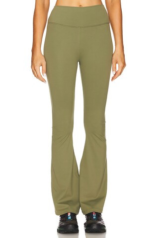 WeWoreWhat Bootcut Leggings en Olive from Revolve.com | Revolve Clothing (Global)