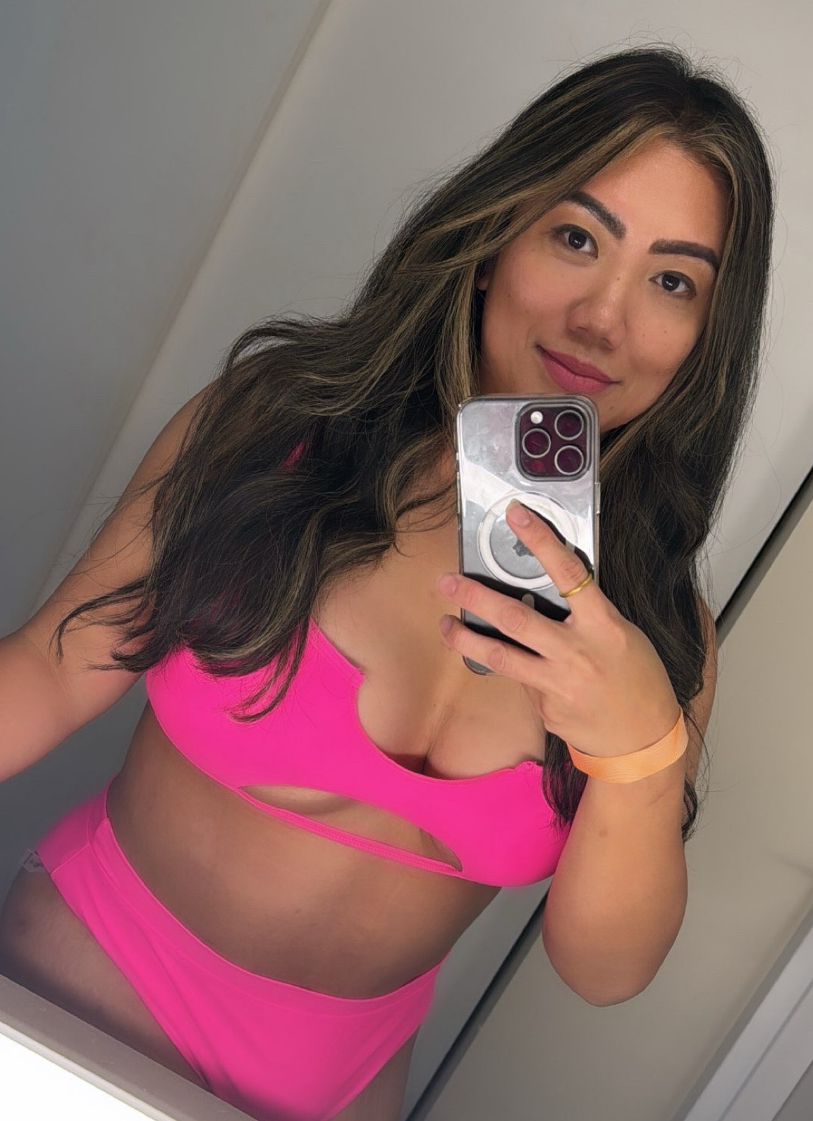 My favorite hot pink swimsuit this summer!🩷

#LTKSeasonal #LTKMidsize #LTKSwim