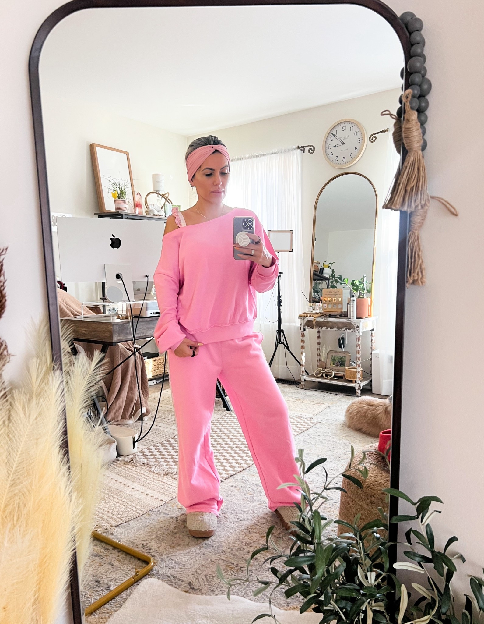 Size XS in sweats and still slightly oversized. Off the shoulder sweater I sized up to a large for oversize fit.

#LTKValentine #LTKfitnessgoals #LTKootd