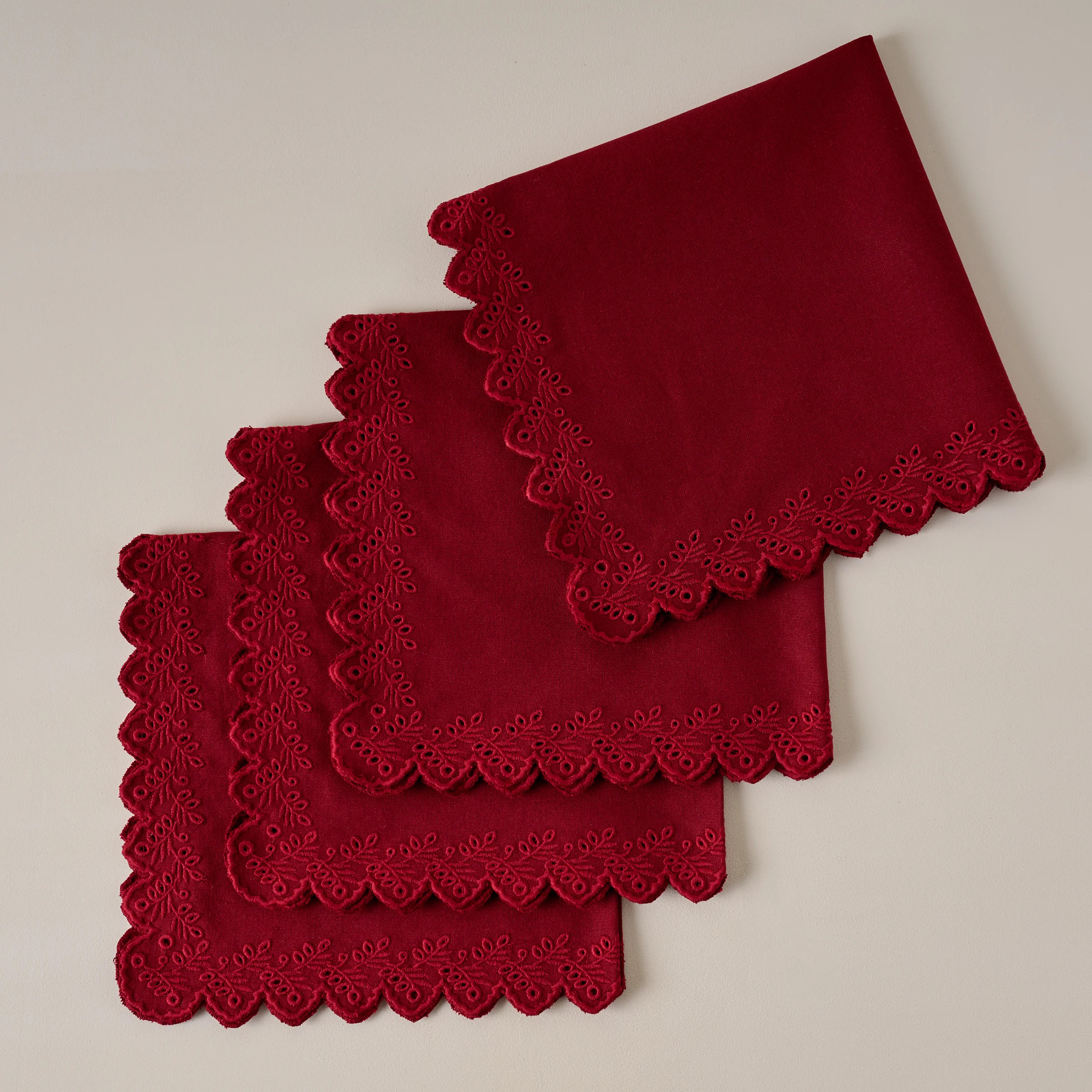 Syrah Embroidered Scalloped Edge Napkin Set of Four | Magnolia