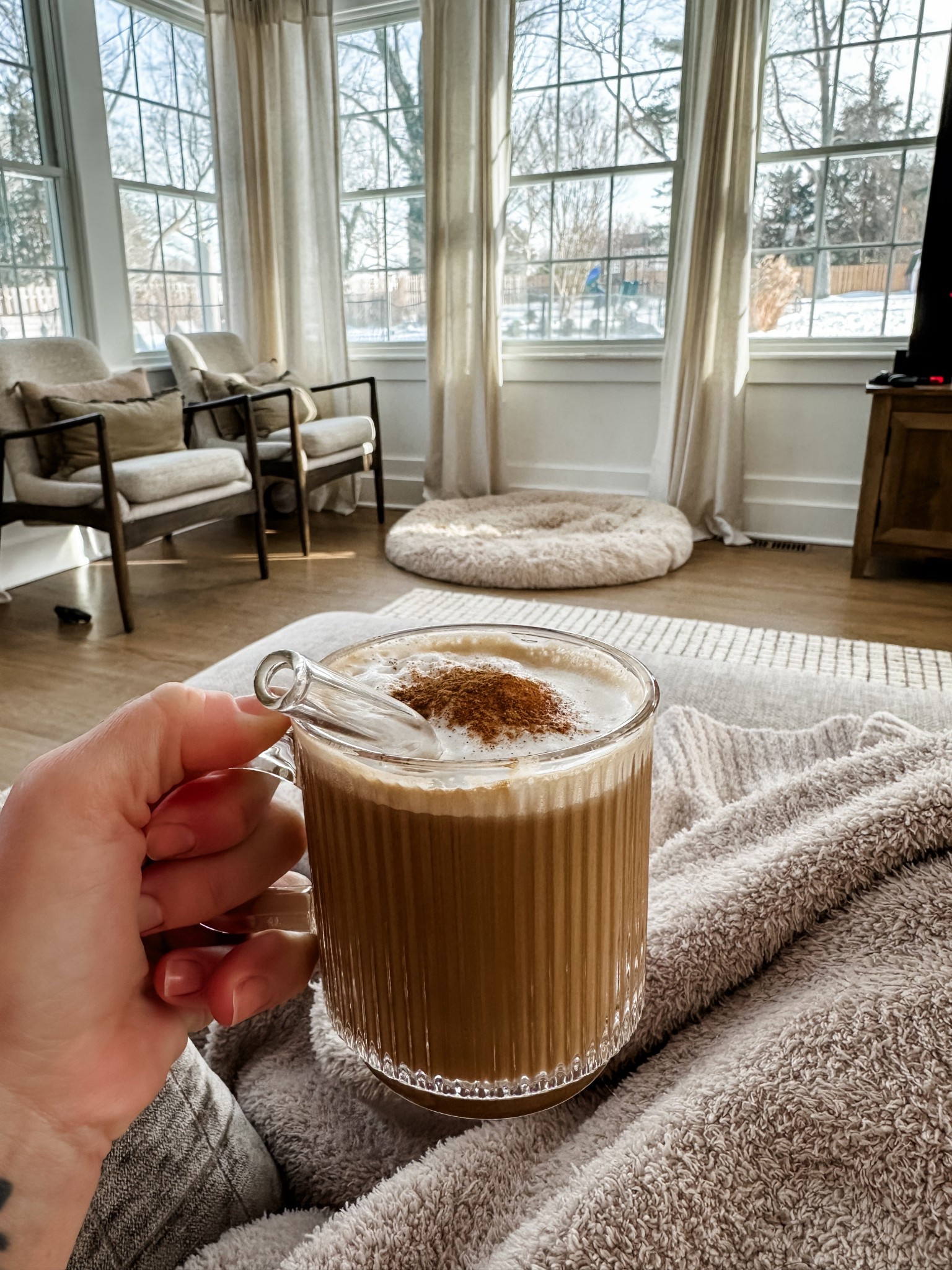 Romanticizing my slow Sunday morning. Take a minute. It’s good for the soul  

#LTKmomlife #LTKselfcare #LTKdayinmylife