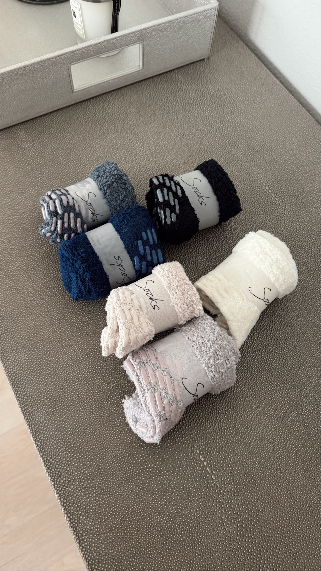 My favorite grippy socks for my hospital bag that look and feel like barefoot dreams! Only $12 for a pack of 6

#LTKmomlife #LTKBump #LTKSaleAlert