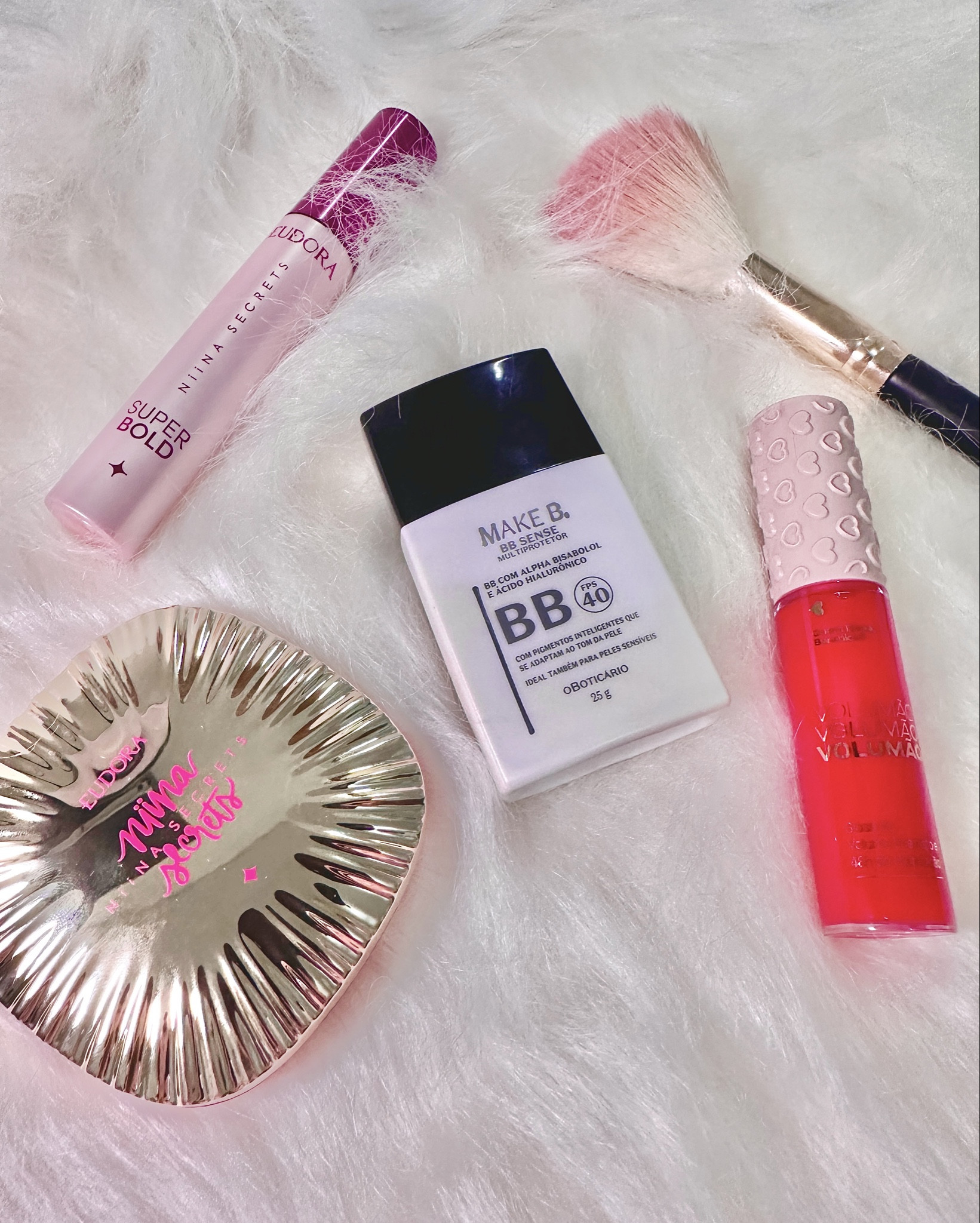 Essa combinação para maquiagem do dia a dia 🌤️ 
#makeup #maquiagem #taymedeirosbeauty #relevante

#LTKbeauty #LTKbag #LTKbrasil