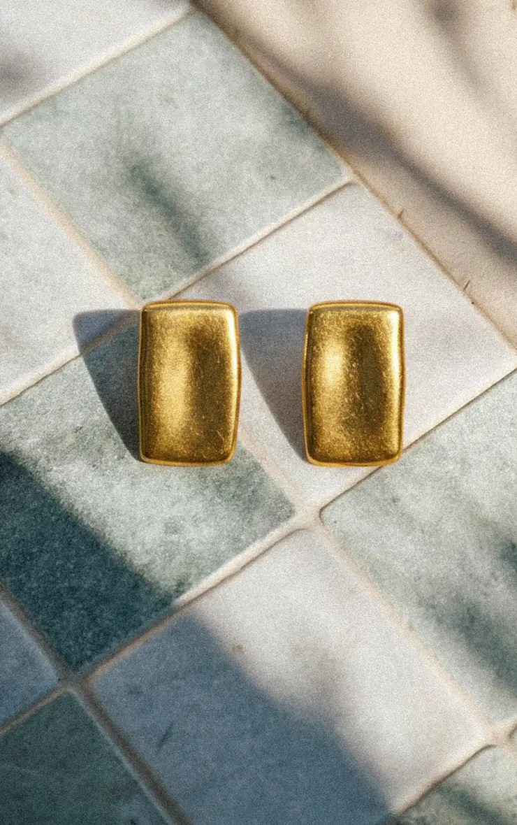 Gold Stainless Steel Smooth Rectangle Stud Earrings | PrettyLittleThing USA | PrettyLittleThing US