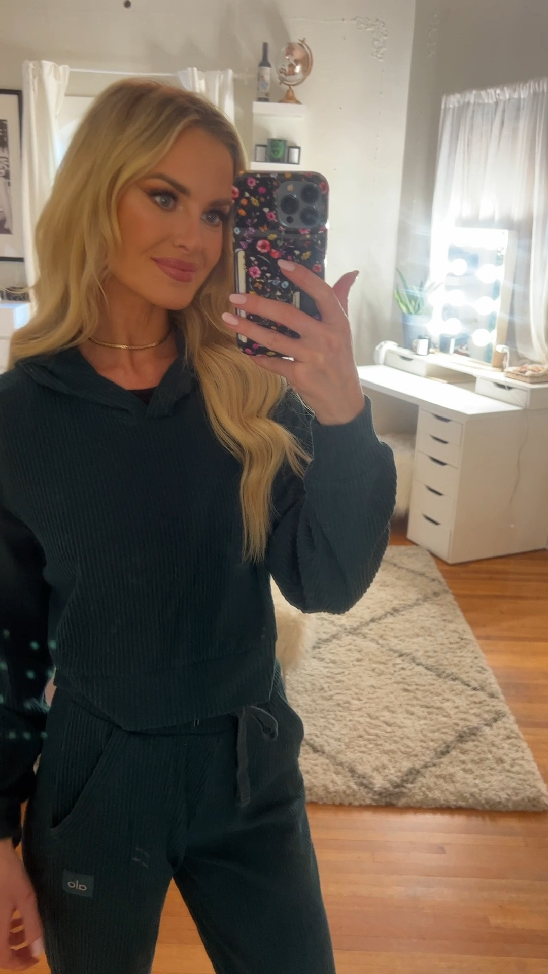 My favorite outfit from alo to wear to the airport or around the house on a lazy day, the emerald is no longer available but the navy, cream, black and white is! It’s so nice and soft! 

#LTKtravel #LTKfitness #LTKVideo