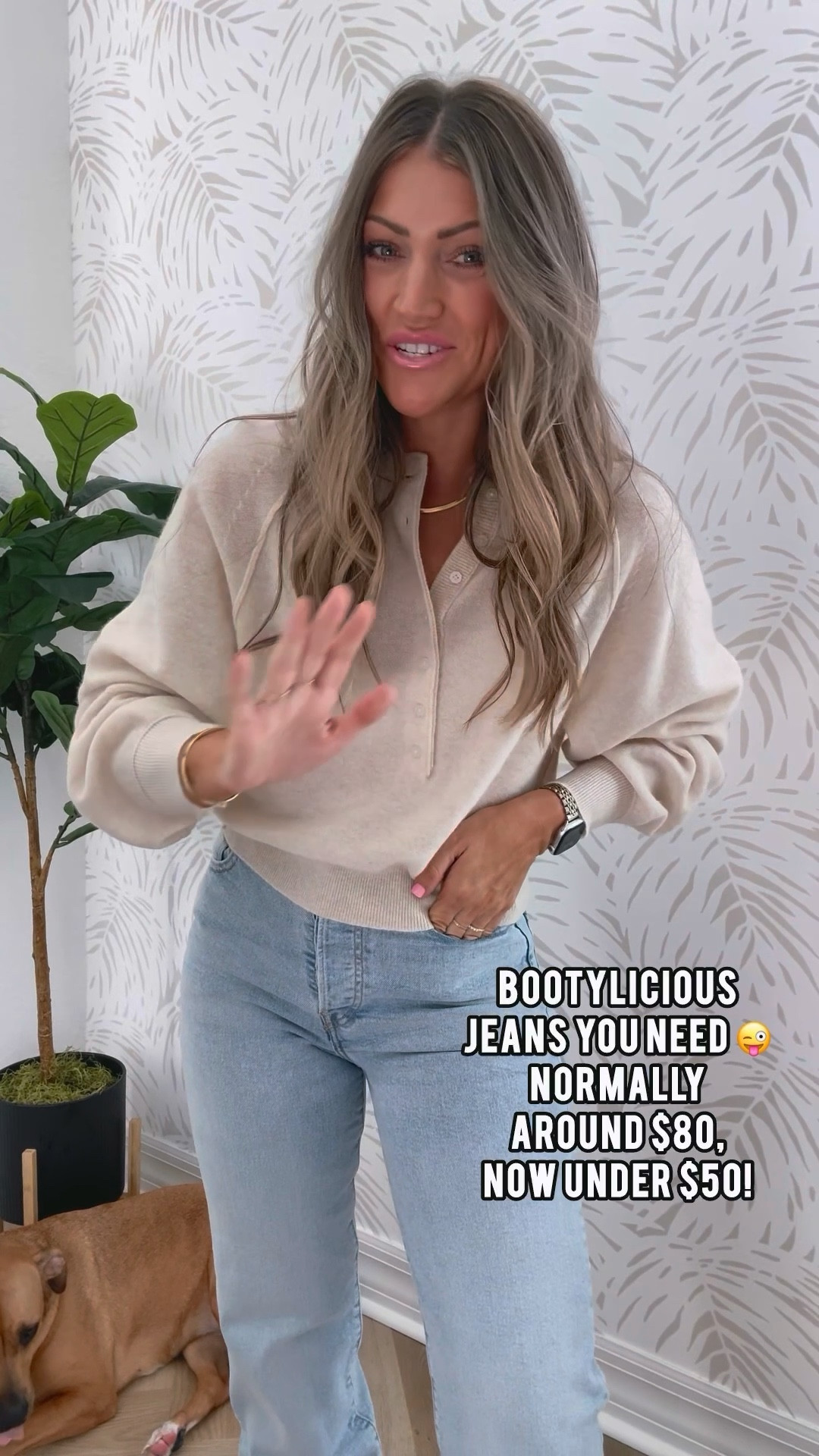 lol 🍑 I couldn’t help myself!! we gotta look out for each other around here 😜🫶🏻 I’m about 5’4, normally size 2/26 but sized down to a 0/25 in these! The stretch is NEXT LEVEL in the best way… still holding their shape, lifting and sculpting while being comfy. High rise! And the perfect straight leg, so they literally go with anyyyyything. They’re a smidge long for me (this is 32 length) so I won’t be able to wear them with a flat shoe but that’s ok for me— I plan on wearing with sneakers or boots that have some height. #blackfridaysale #amazonfinds #levis 