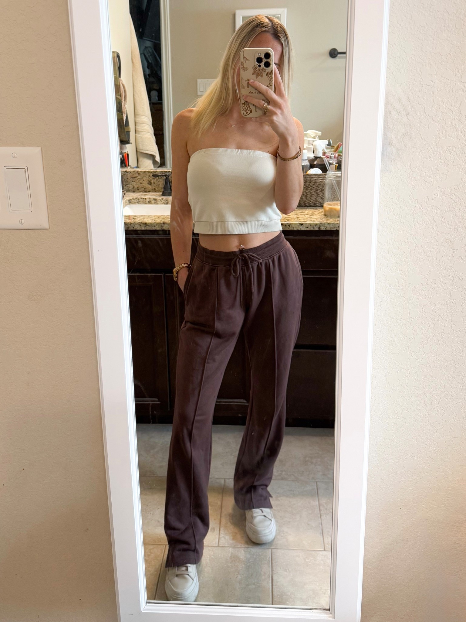 Fav sweats for fall!!

#LTKSeasonal #LTKStyleTip #LTKPetite