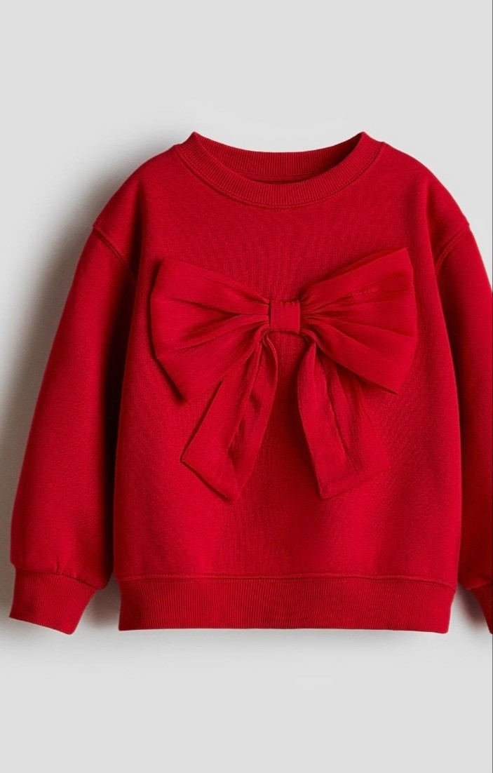 Sudadera con lazo.Petite-friendly sweater from H&M for short women.

#LTKootd #LTKPetite #LTKMidsize