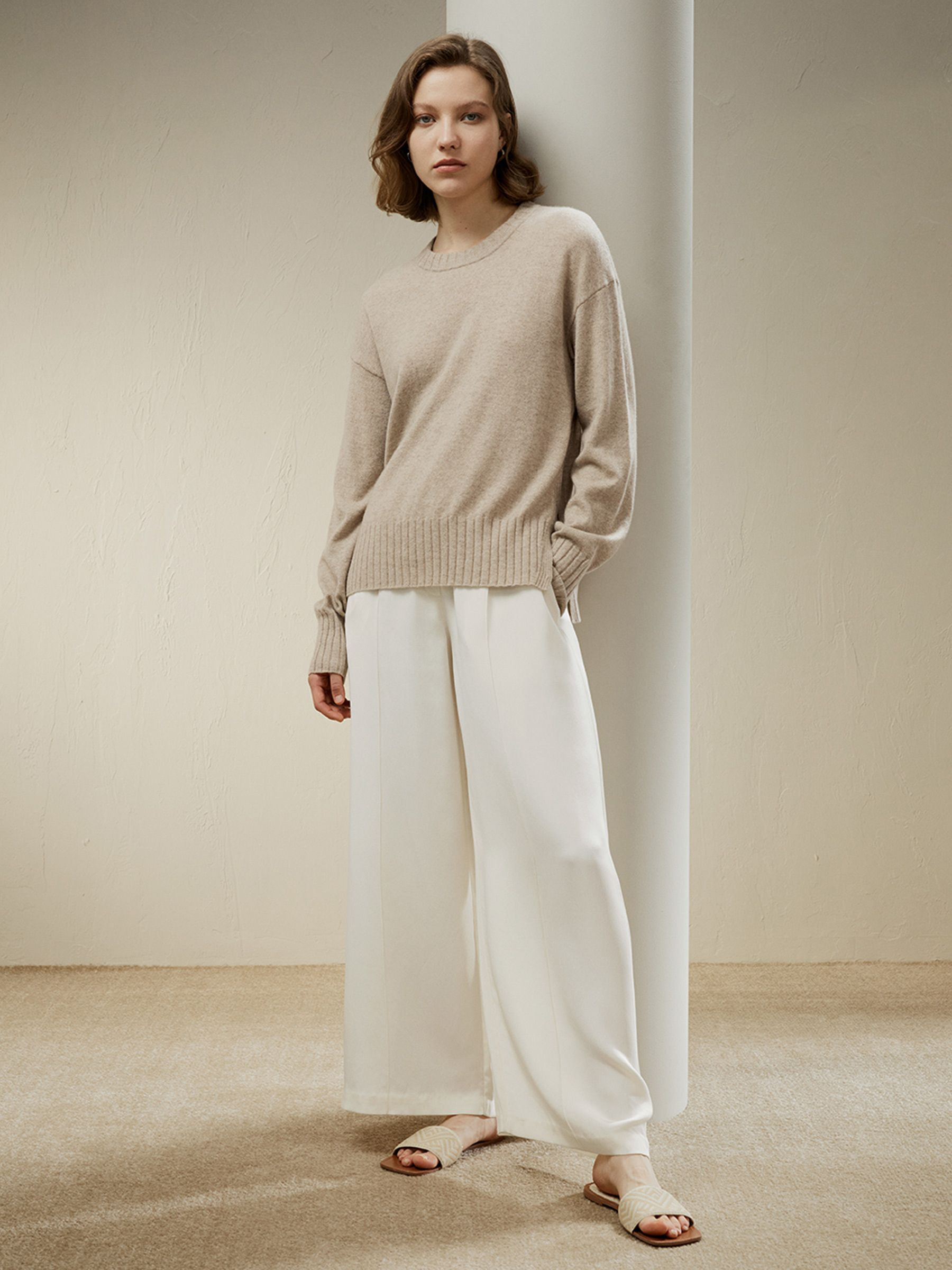 Crew Neck Cashmere Sweater | LilySilk