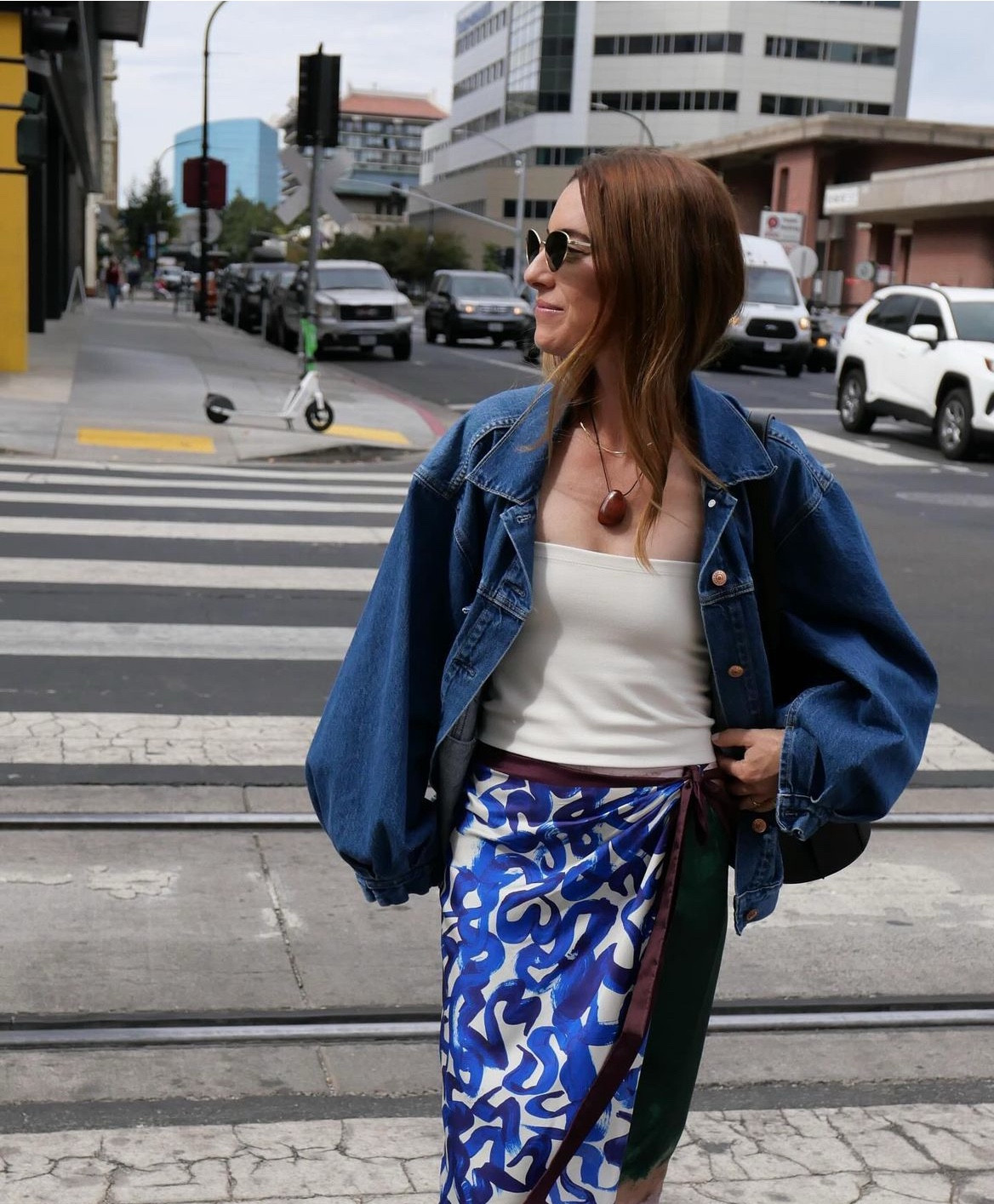 Prints are hard for me - so when i find one i like i have to share!! @driesvannoten is usually always a win for me. Skirt is linked in a different print!  Are you a print or neutrals person? 