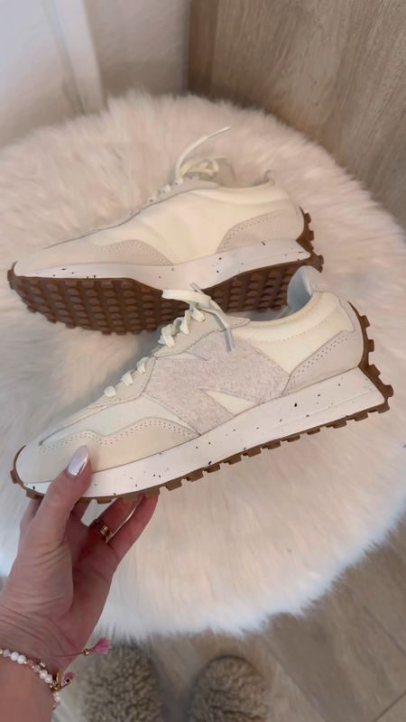 Love these neutral white and beige sneakers - they run true to size and are perfect for summer casual outfits!

#LTKShoeCrush #LTKStyleTip #LTKFindsUnder100