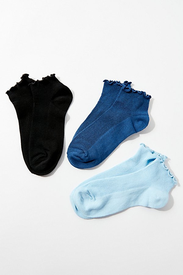 Ruffle Ankle Comfy Sock 3-Pack | Urban Outfitters (US and RoW)