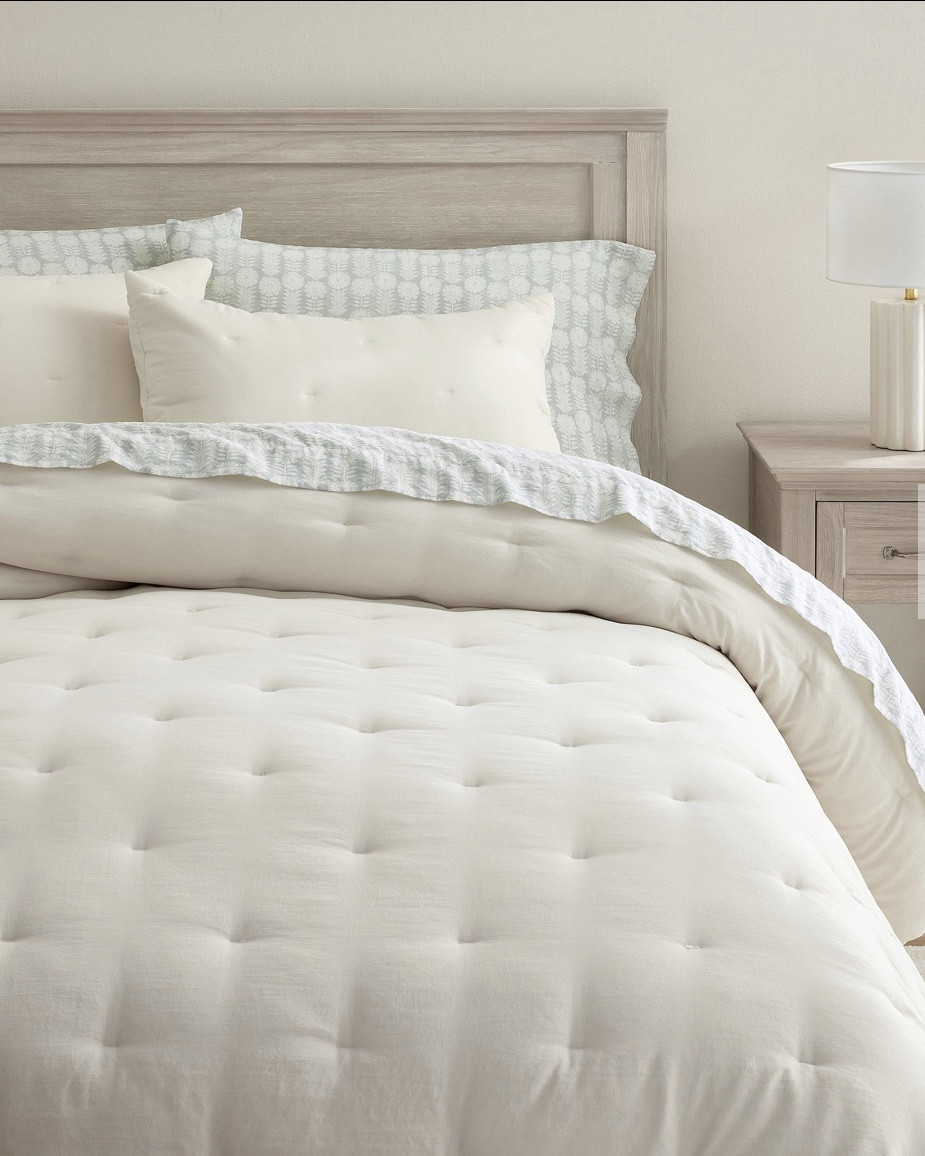 Neutral doesn’t have to be boring! Use it as a starting palette and then just throw colorful accent pillows and blankets 🙌🏻 It is always easier to change and updates pillows then  duvet. 

#LTKstyletip #LTKkids #LTKhome