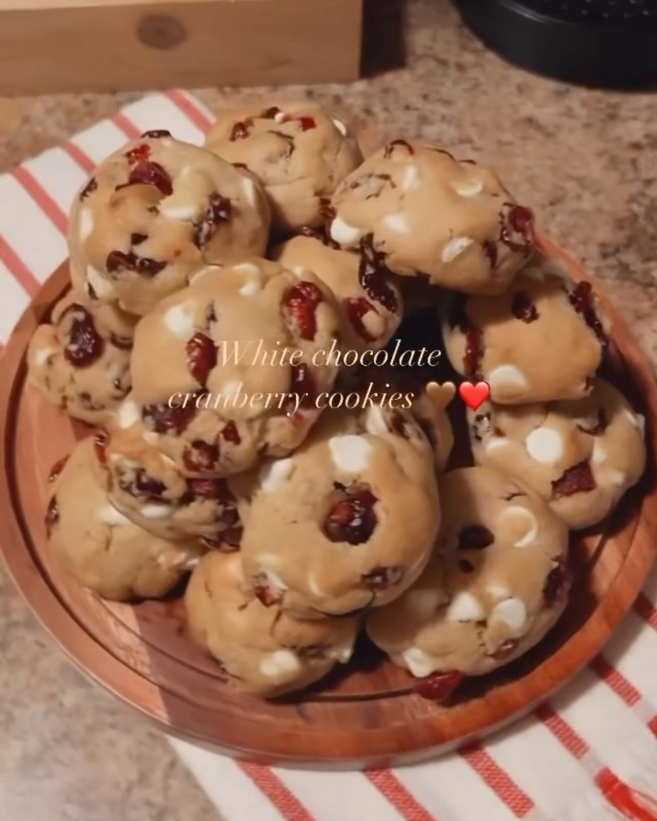 Can't get enough of these!!! 👩🏻‍🍳🍪

RECIPE: https://pin.it/5iD97Vh1U

#LTKfoodie #LTKHome #LTKFindsUnder50