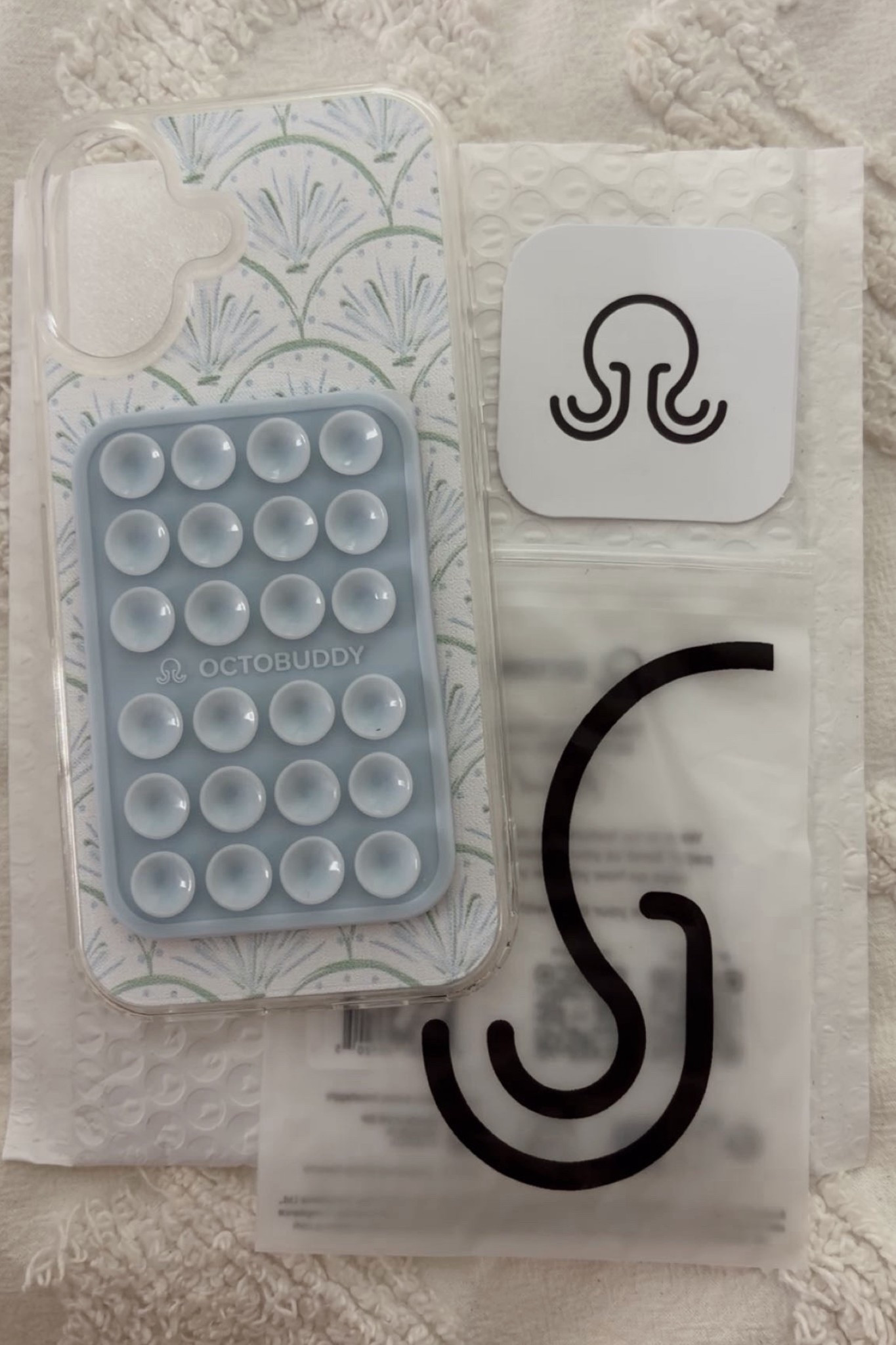 Just got a new phone case!! So many questions about my previous one, I am obsessed with both. I have linked the case from amazon, I uploaded my own photo, which I downloaded from Pinterest (I have a whole Pinterest board with background ideas to download- @graysonpaige11) and my octobuddy is from the website, use my link and code for $$$ off!! CODE: GRAYSON89536 at checkout!! 

 

#LTKdayinmylife #LTKSeasonal #LTKU