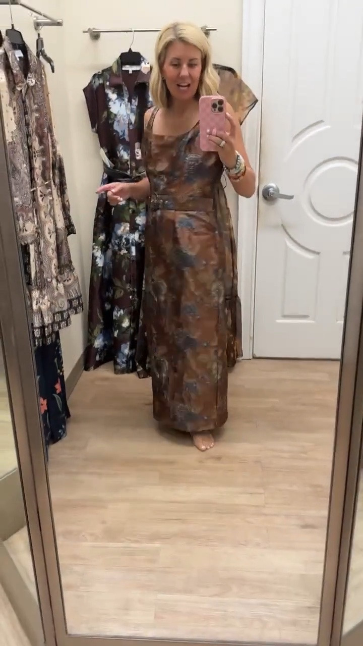 Stunning!!! Incredible formal dresses from Belk! I’m in size 4, need 2.

#LTKdayinmylife #LTKmomlife #LTKSeasonal
