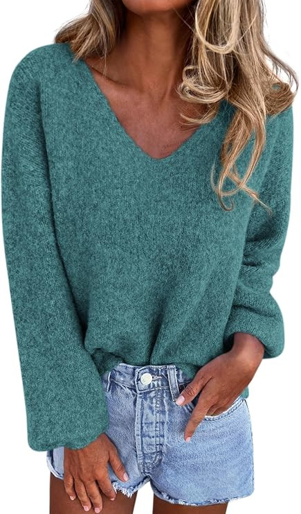 KIRUNDO Womens Oversized V Neck Knit Sweater Cozy Fall Sweaters | Fuzzy Long Sleeve Pullover, Cut... | Amazon (US)
