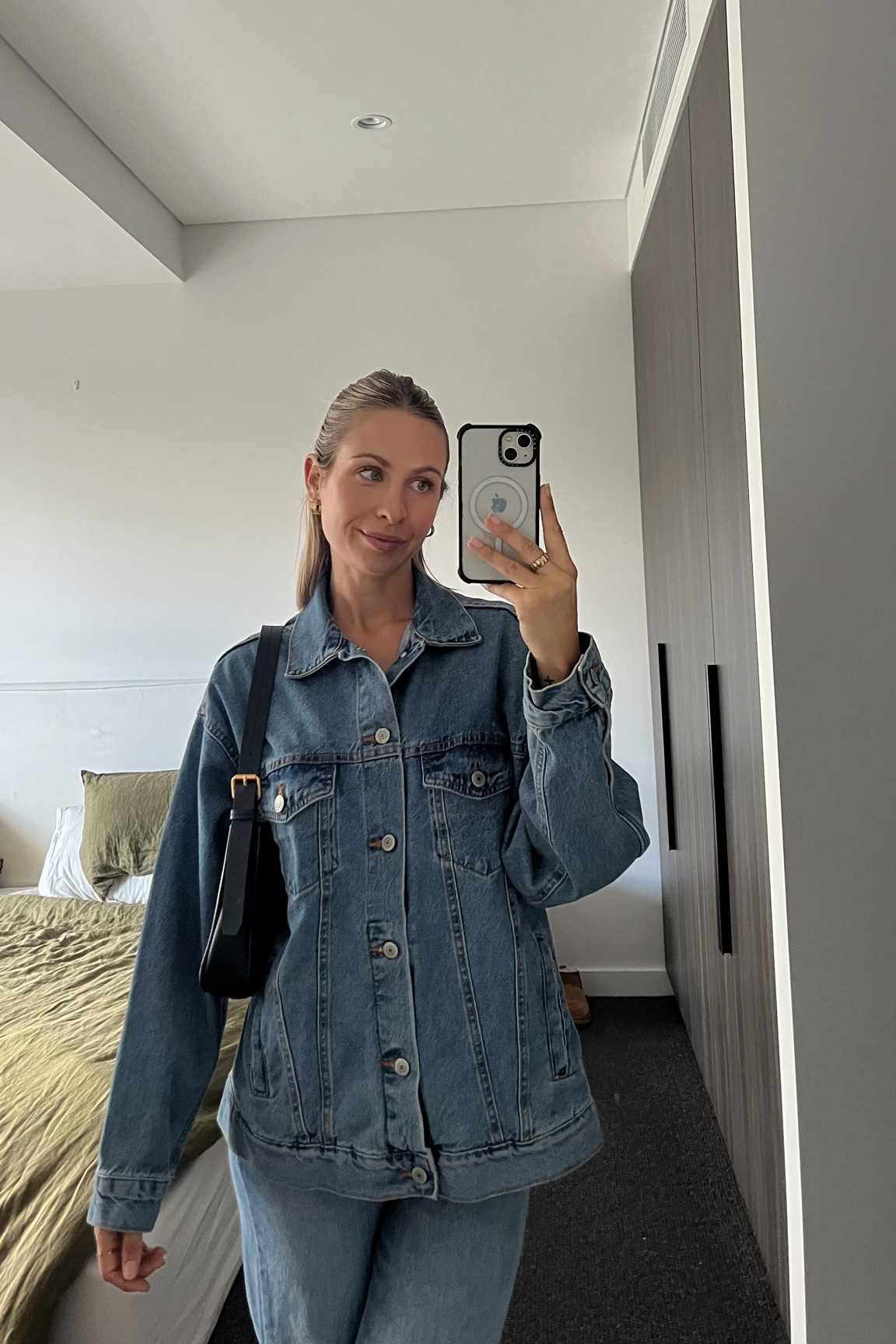 Denim on denim 🌧️ 


#LTKSeasonal #LTKstyletip #LTKfindsunder50