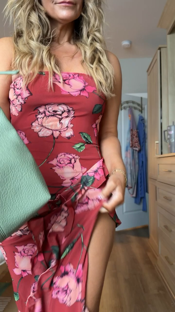 This dress is giving effortless spring date night 🌸 The floral print, flattering fit, and ruffle detail make it one of those pieces you’ll reach for whenever you want to feel a little extra pretty. Perfect for vacations, weddings, brunch, or a warm night out. Linking it for you 🤍



floral dress, spring dress, wedding guest dress, vacation dress, date night dress, feminine style, petite friendly dress, ruffle dress, summer dress, garden party dress, resort wear, romantic dress, midi dress, spring outfit

#LTKPetite #LTKootd #LTKBeauty