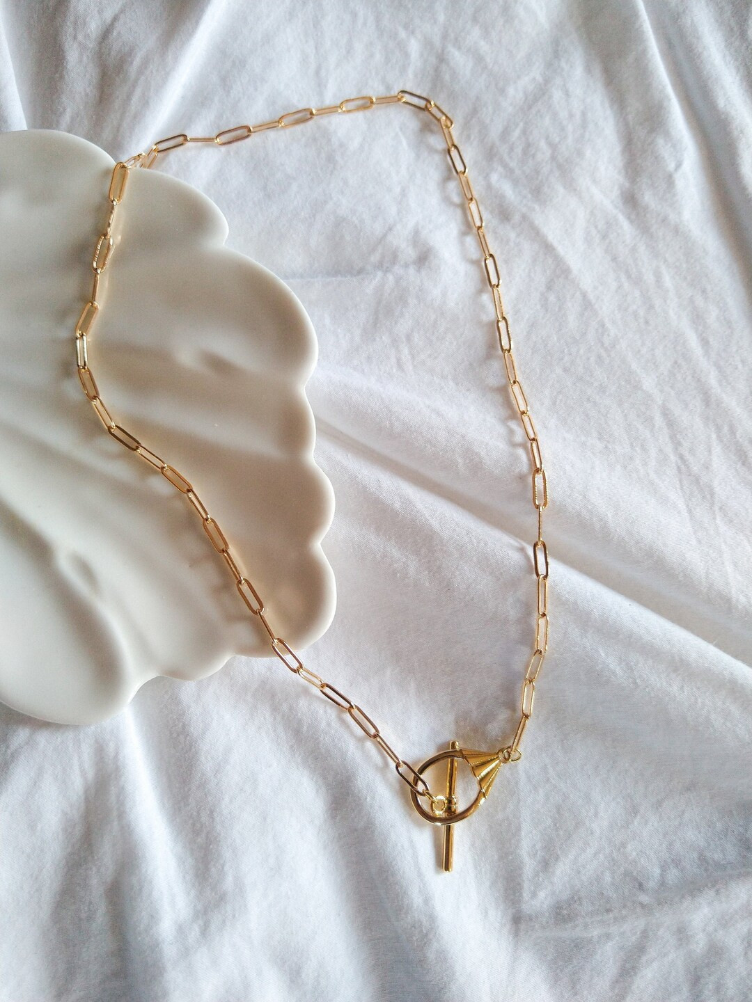 Aphrodite- 18k chain and clasp, oval clasp, flat oval chain, minimalistic layering chain | Etsy (CAD)