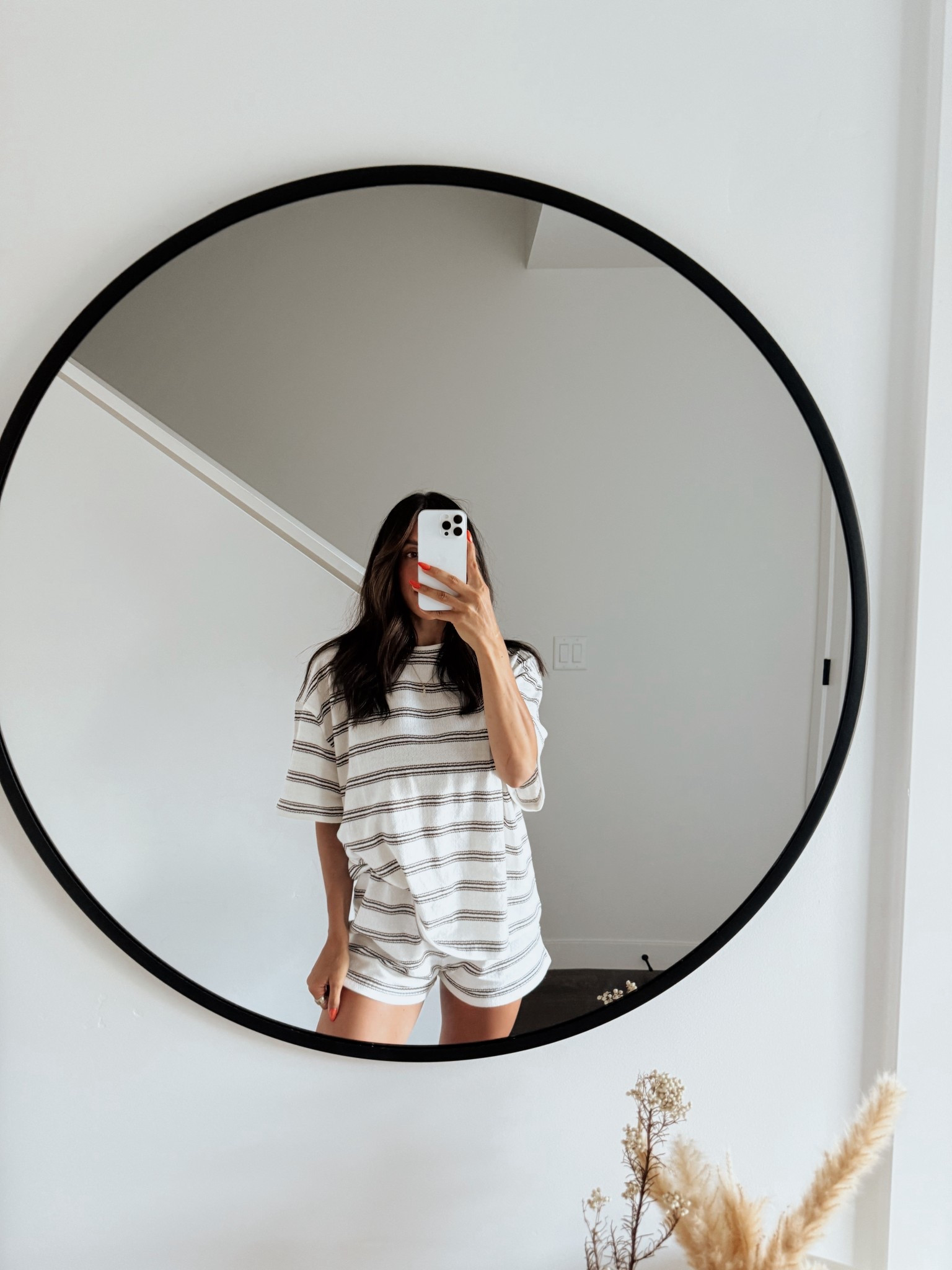 In a large top small bottoms 🌸