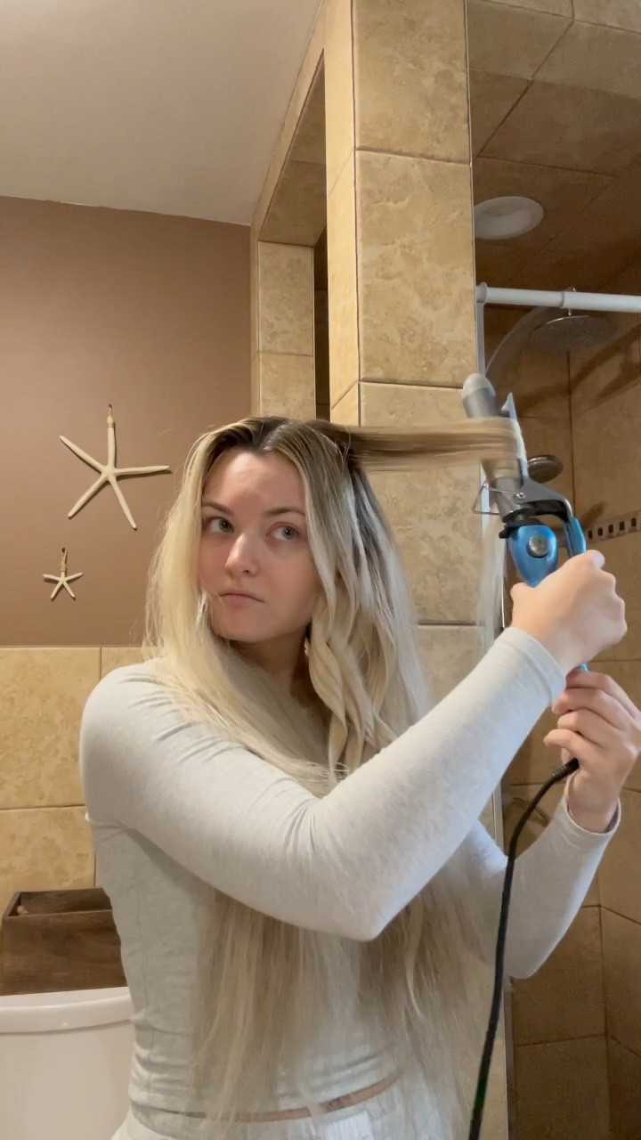 My favorite curling iron, $35 from Walmart/amazon - I’ve had it for over 5 years 💙

#LTKfindsunder50 #LTKbeauty #LTKworkwear