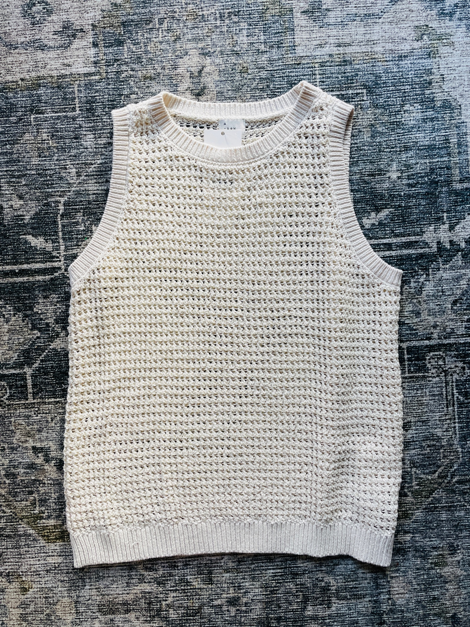Target neutrals 

#LTKover40
