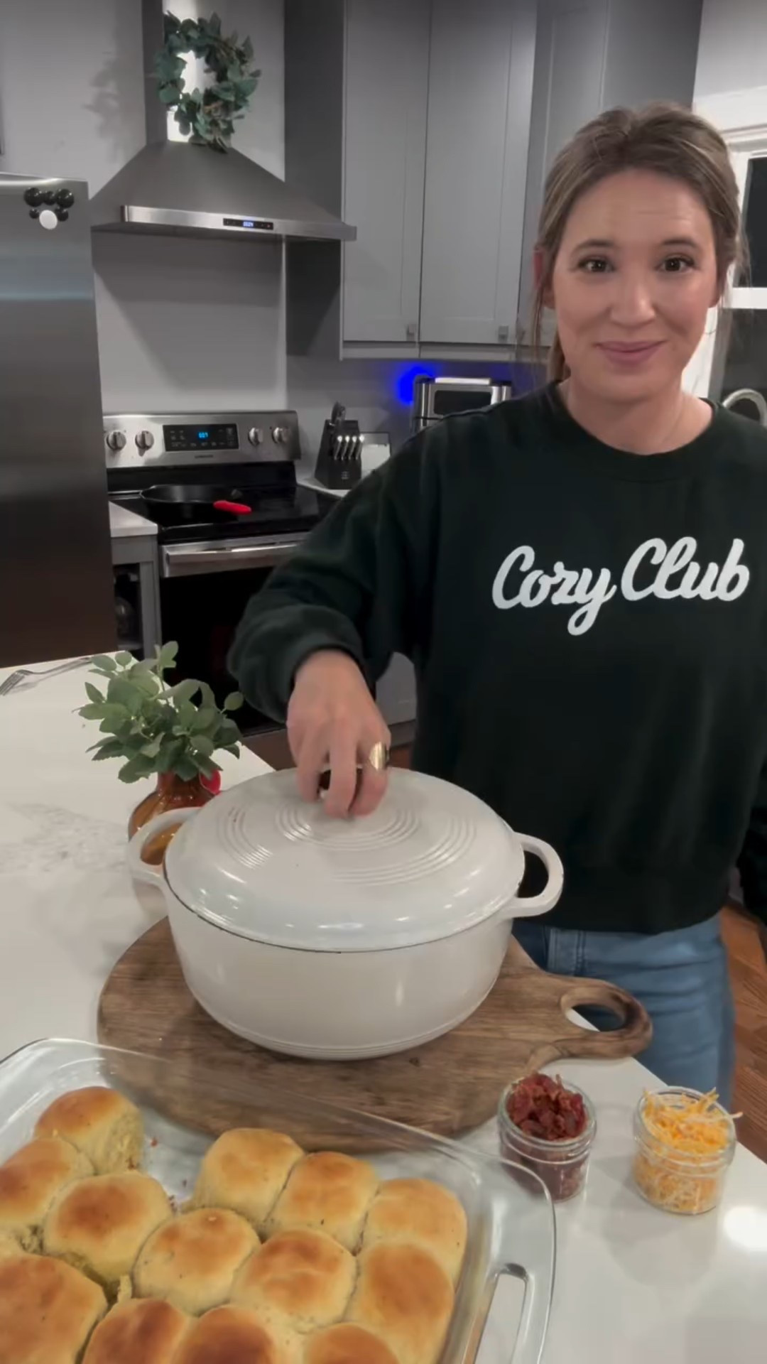 ⭐️Comment “LOADED” for this Loaded Potato Chowder recipe and a link to download my “Broke as a Joke Meal Plan”!

⭐️Comment “HERB” for this dinner roll recipe!

This is Ep. 3 of my new “Cozy Meals on a Budget” series where I show you simple and delicious meals you can make that will also help you save money on groceries.

Grab all this series recipes here👉🏼 @plandy.mandy 

For reference, my family is saving around $500 a month on groceries making dinners just like this! I write them all down so your family can use the recipes too!

#budgetingtips #savingmoneytips #grocerysavings #mealplanning #dinnerwithfamily #crockpot #cheapmeals #easydinners