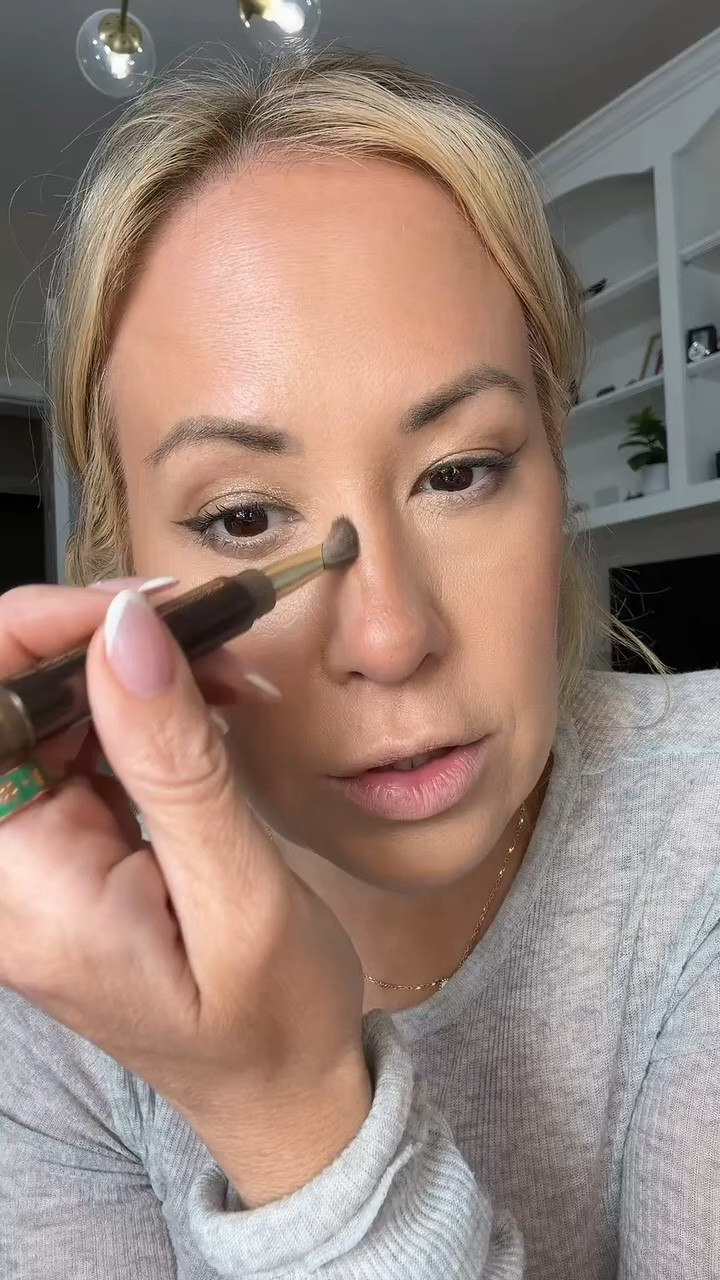 2 minute nose job from a contour stick! ✨